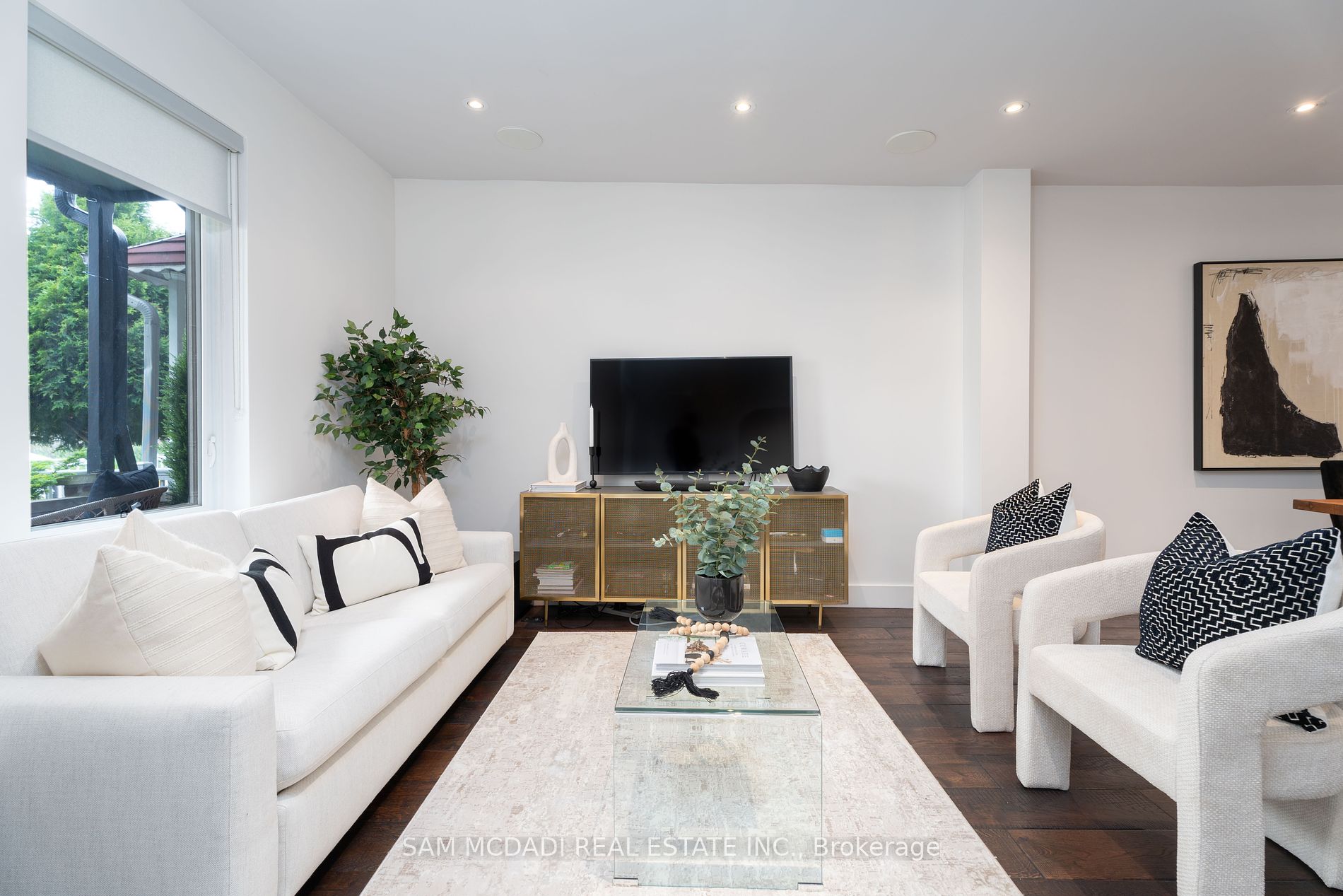 15 Crocker Avenue