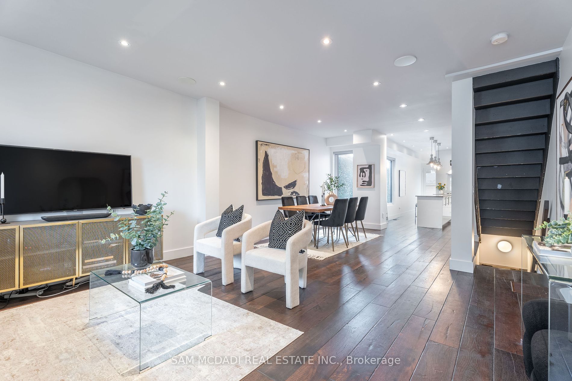 15 Crocker Avenue