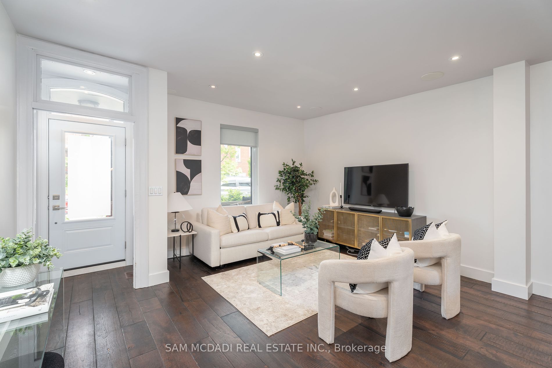 15 Crocker Avenue