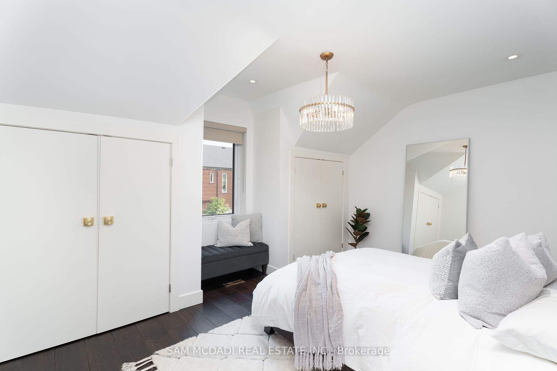 15 Crocker Avenue