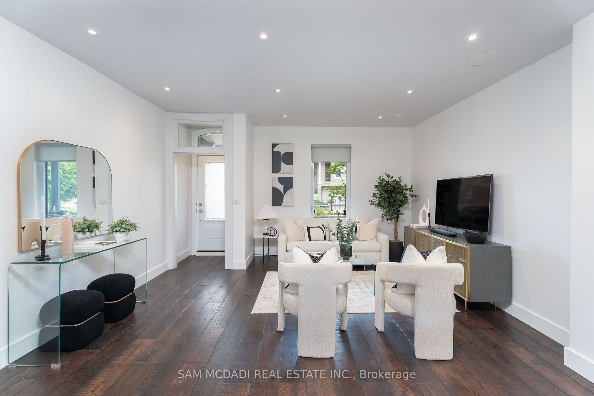 15 Crocker Avenue