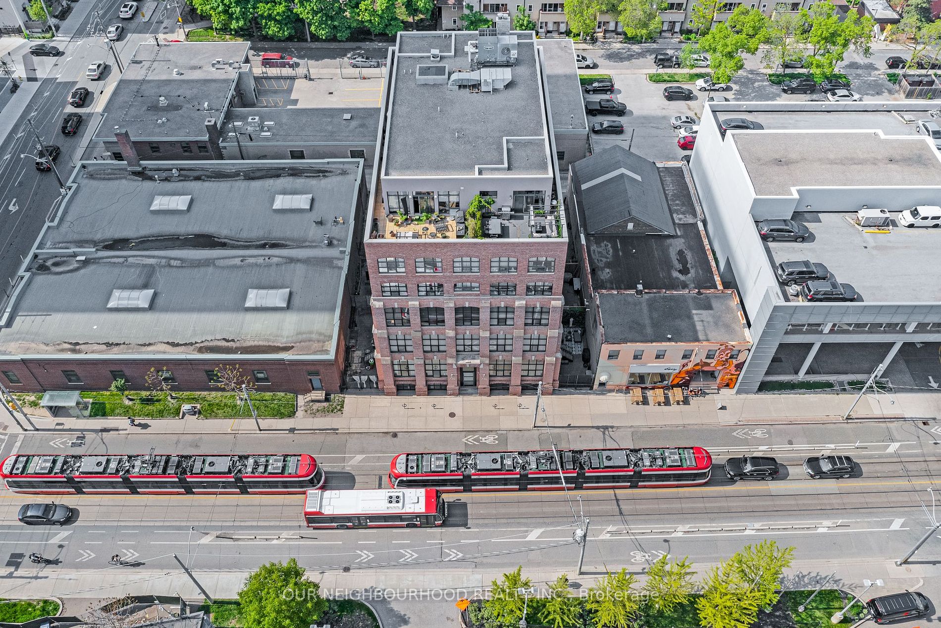 736 Dundas Street E #PH2