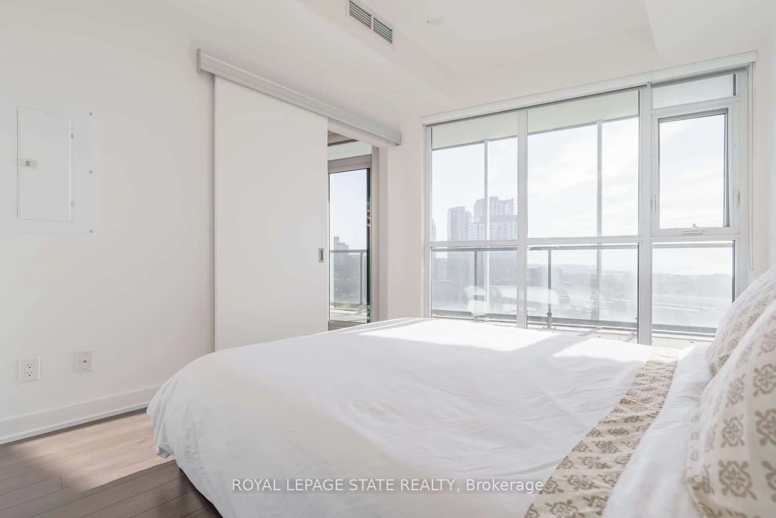 30 Ordnance Street, #1112