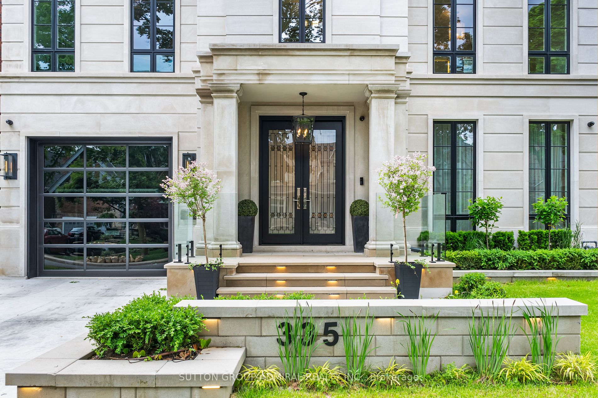 335 Lytton Boulevard