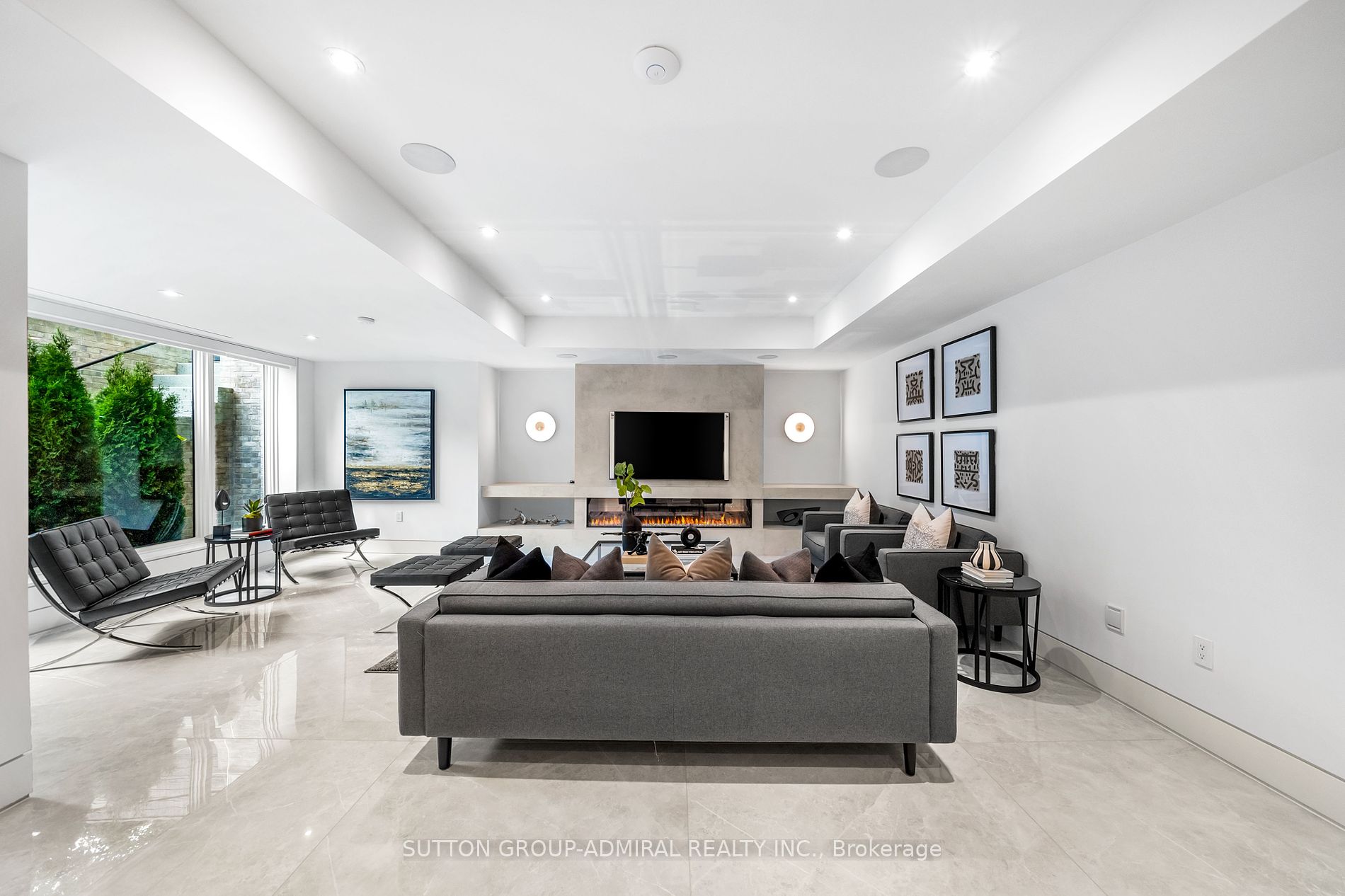 335 Lytton Boulevard