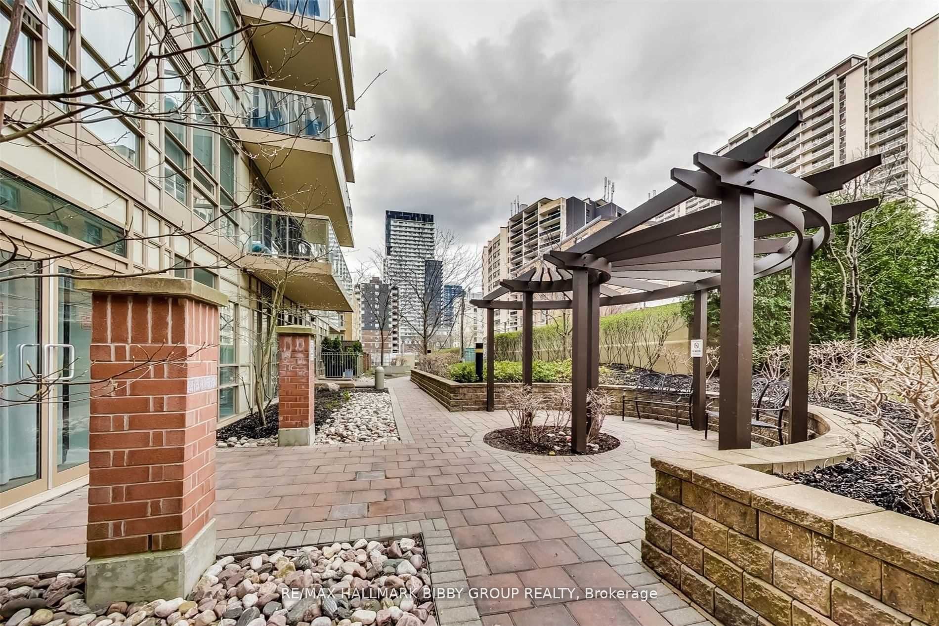 900 Mount Pleasant Road #426