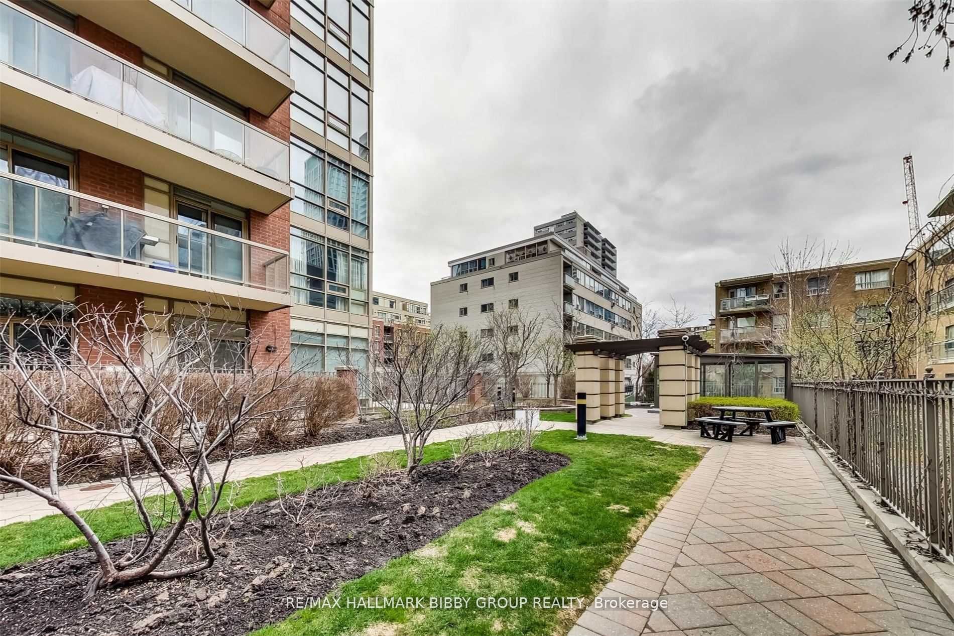 900 Mount Pleasant Road #426