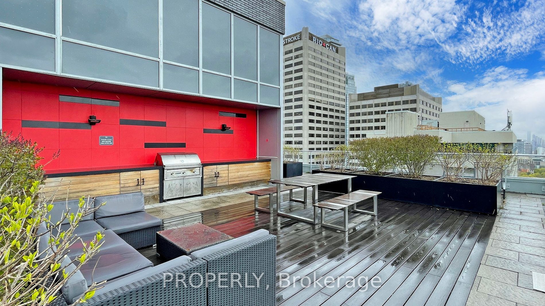 58 Orchard View Blvd, #1109