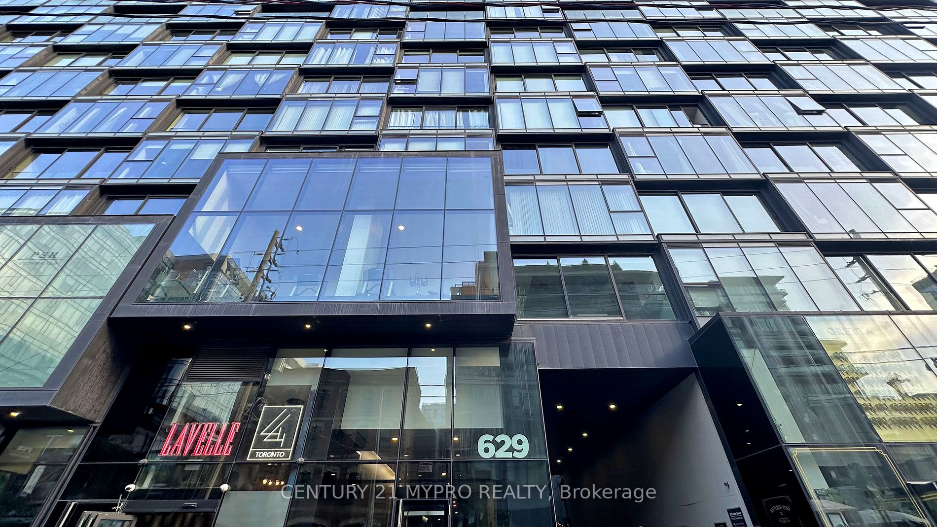 629 King Street W, #1012