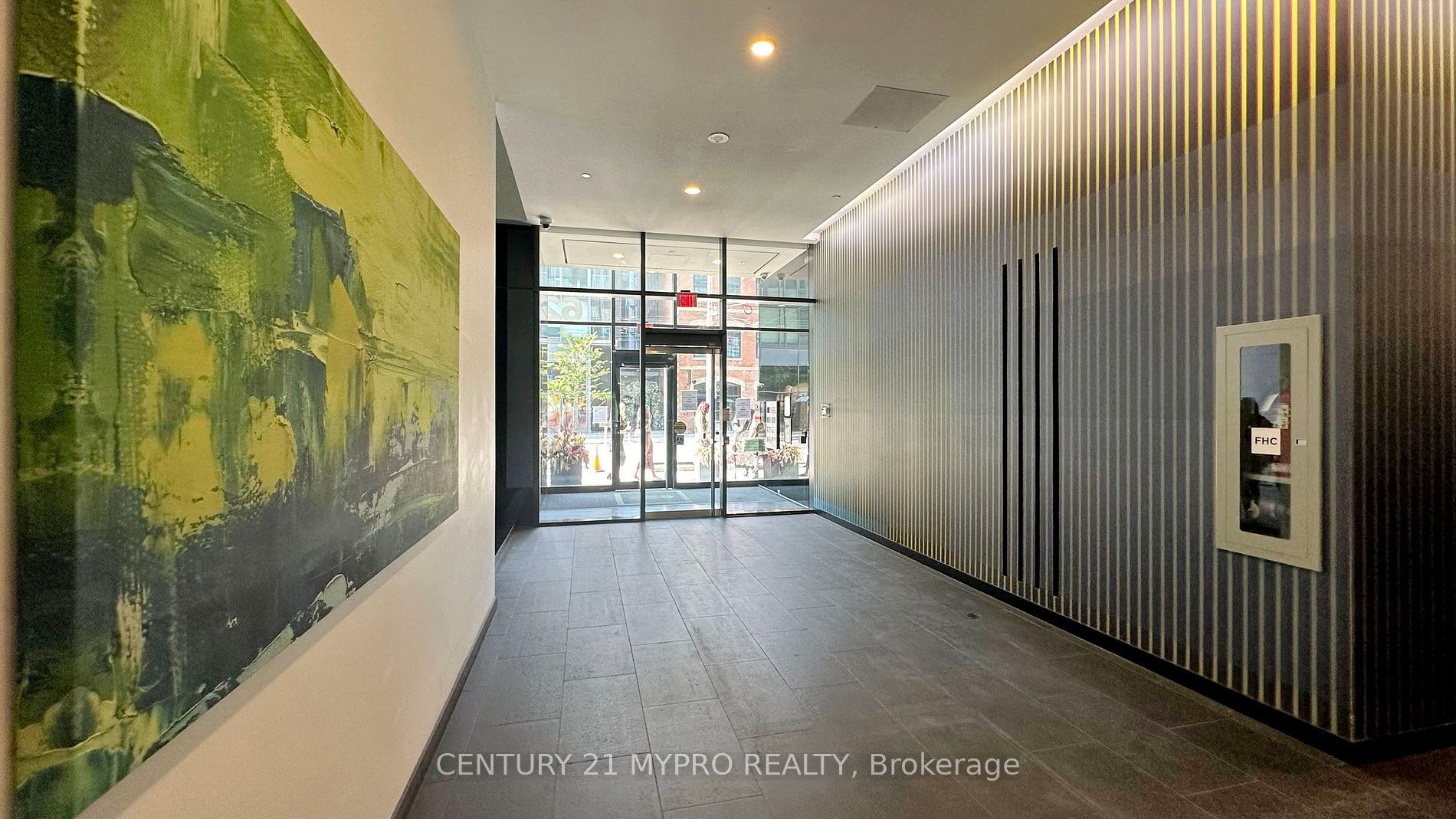 629 King Street W, #1012