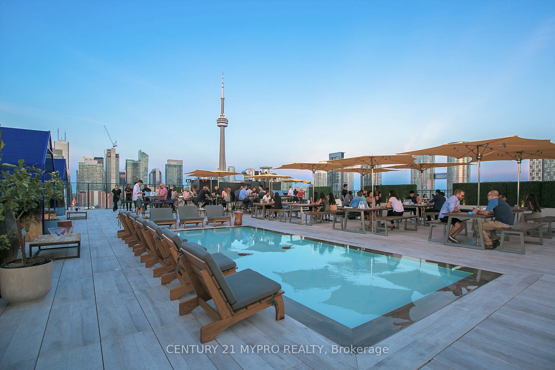 629 King Street W, #1012