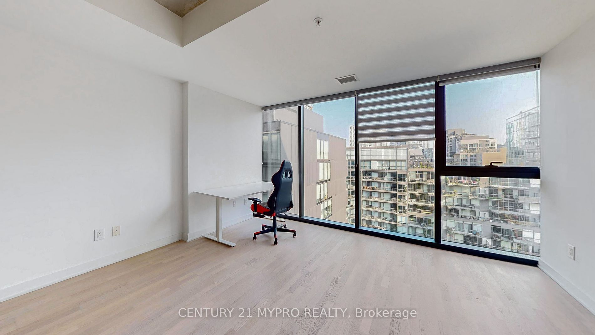 629 King Street W, #1012