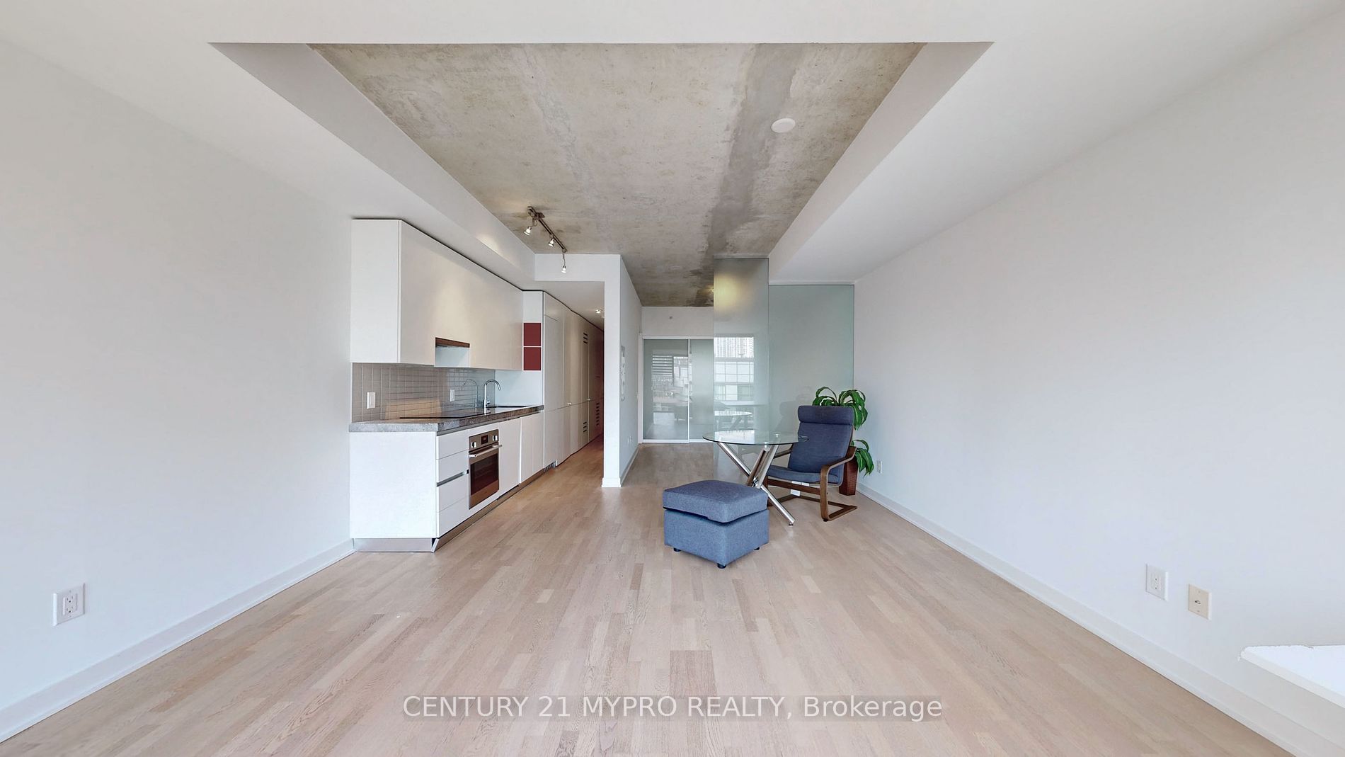 629 King Street W, #1012
