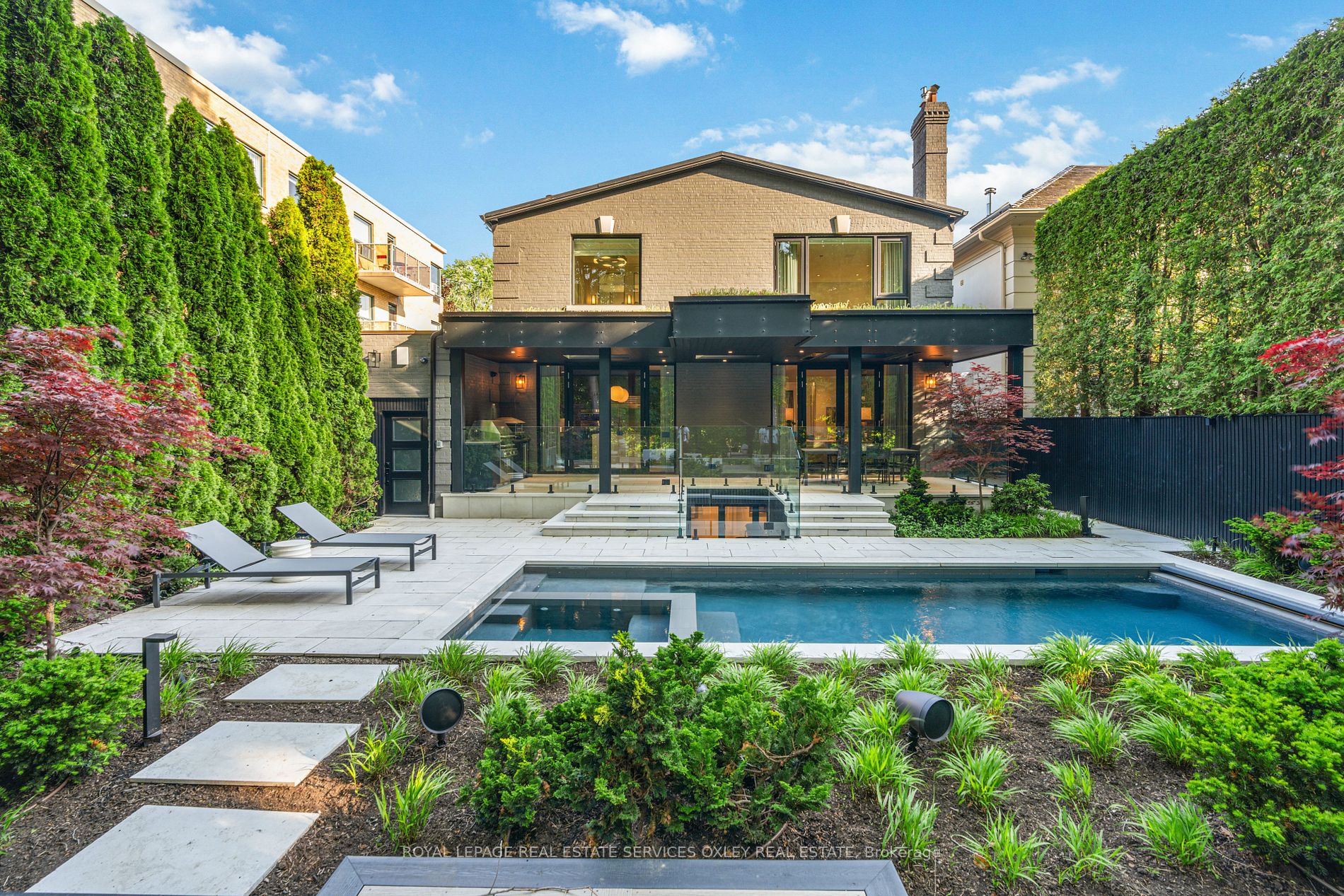 6 Lamport Avenue