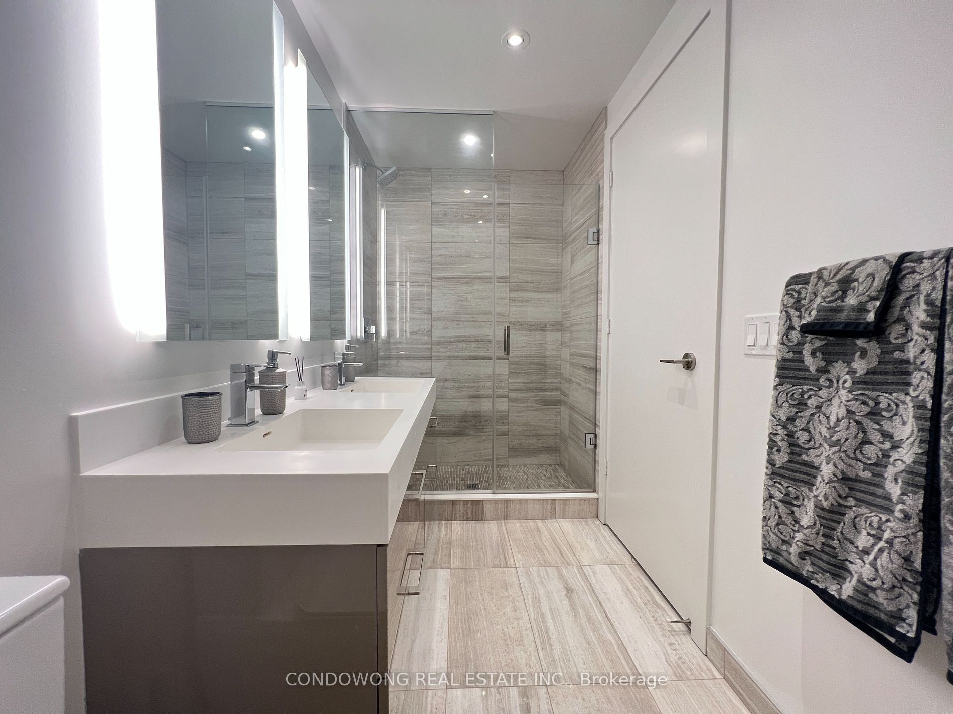 1 Yorkville Avenue #3801