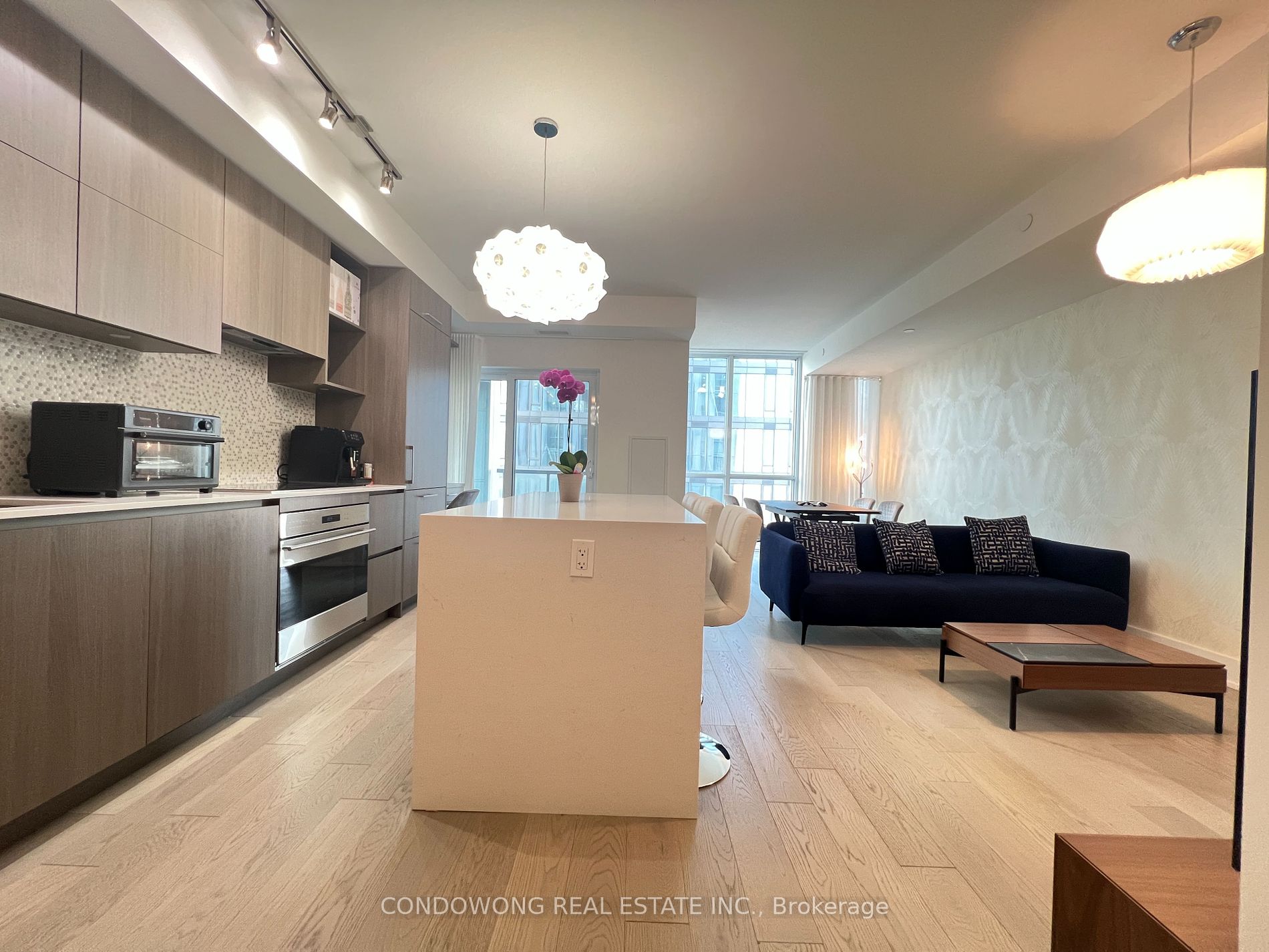 1 Yorkville Avenue #3801