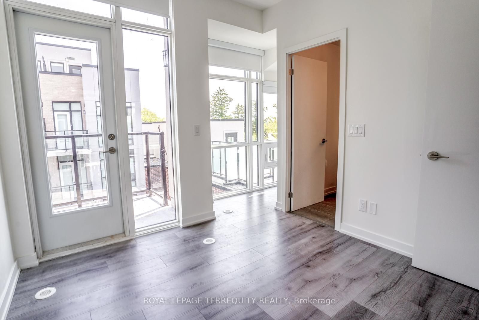 861 Sheppard Ave W, #43