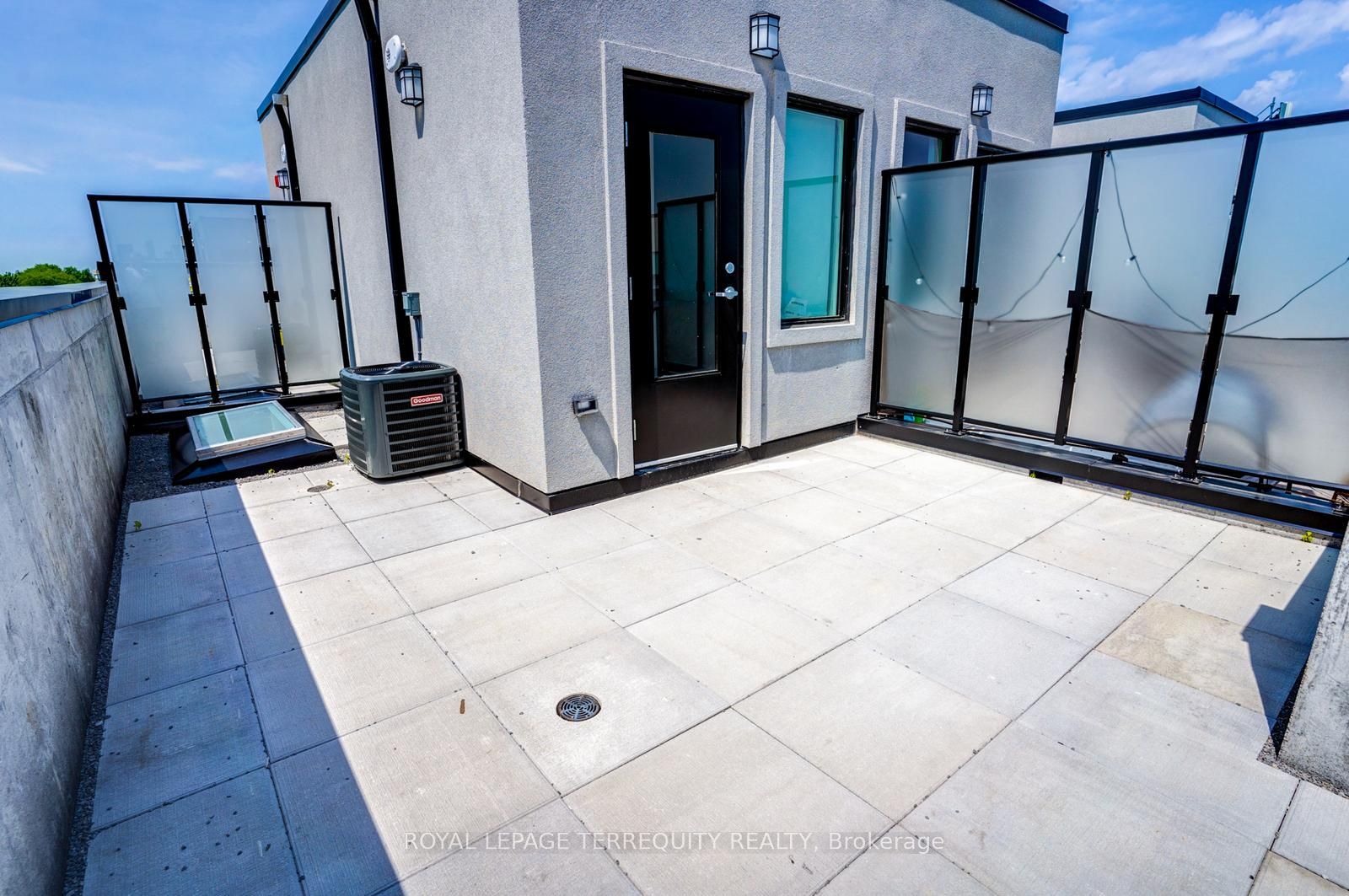 861 Sheppard Ave W, #43