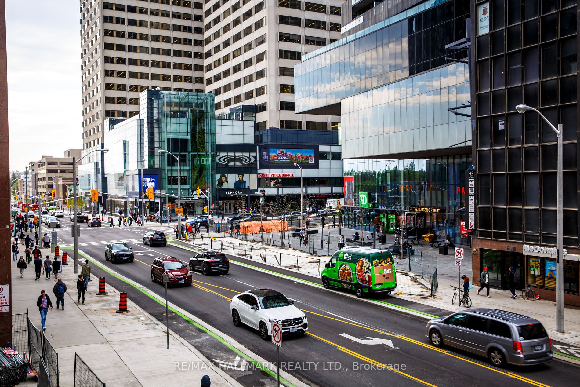 43 Eglinton Avenue E, #1902