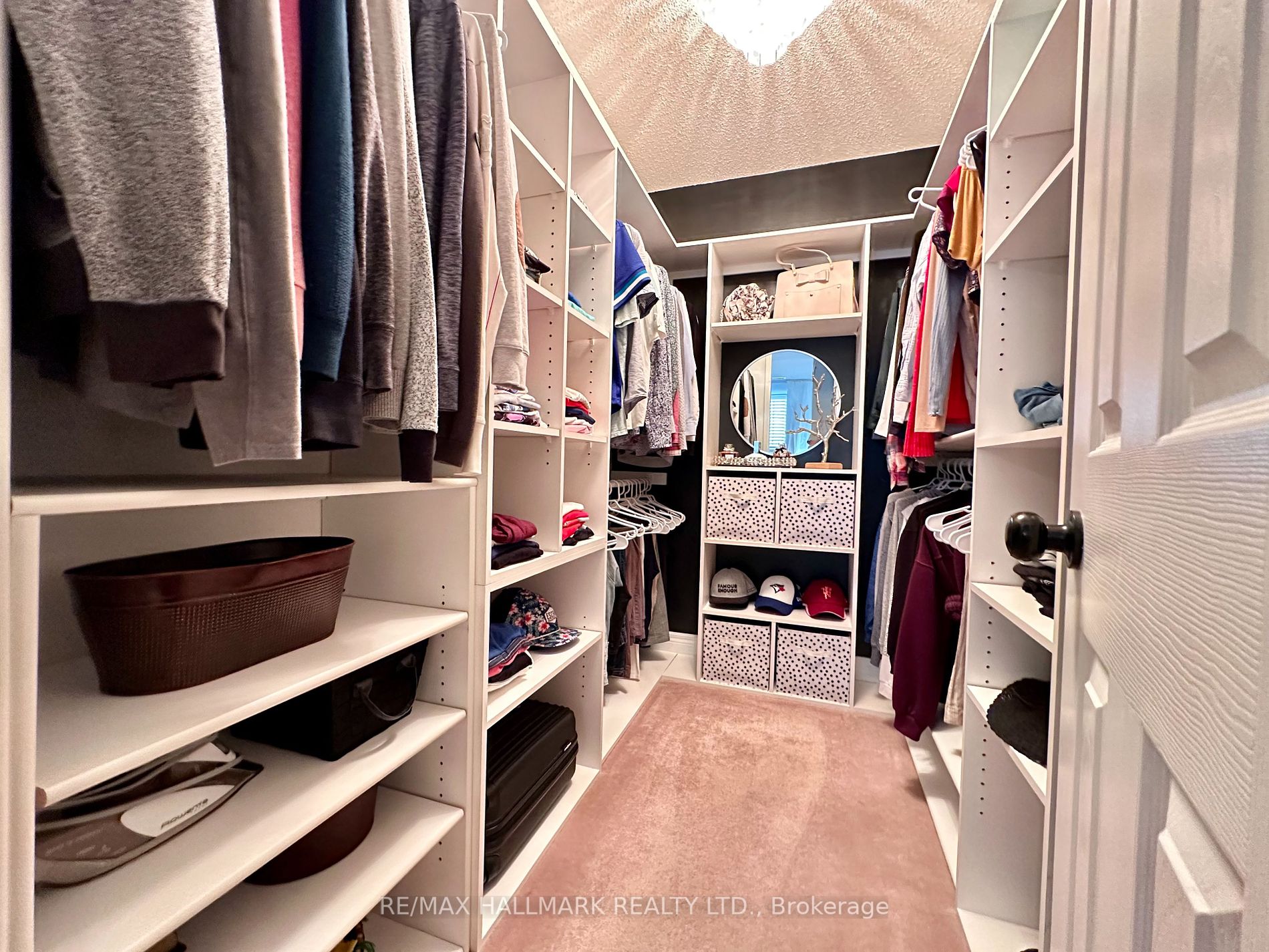 43 Eglinton Avenue E, #1902