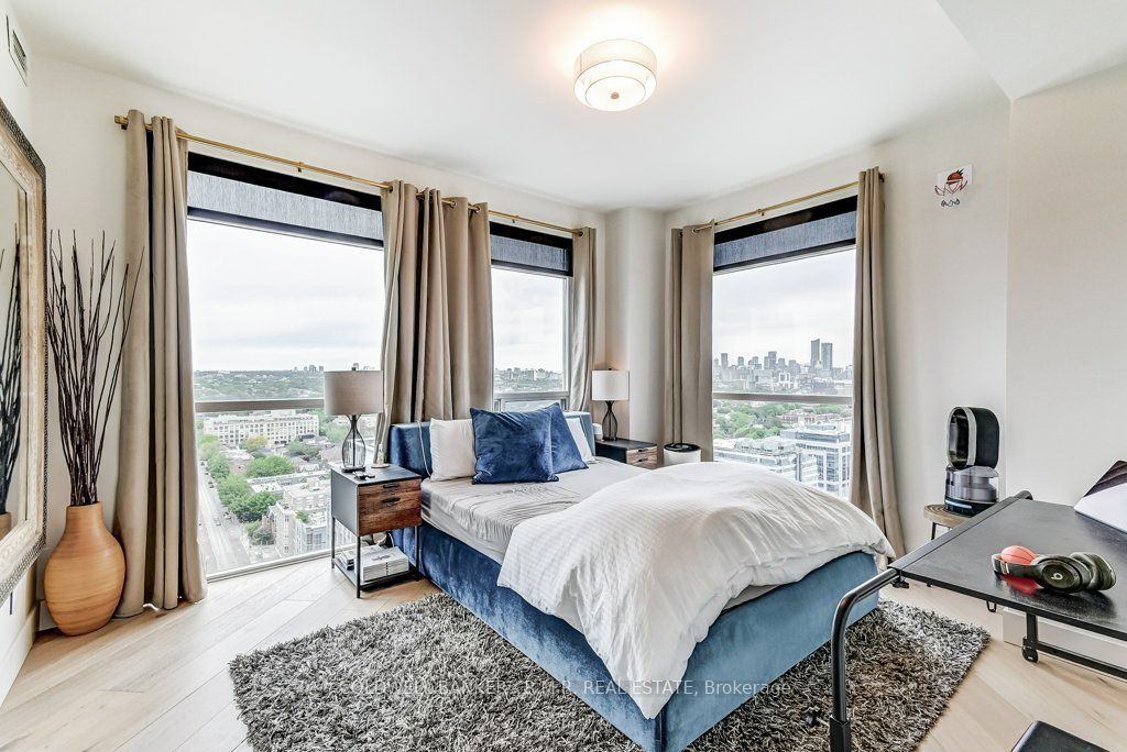 80 Western Battery Rd, #2406