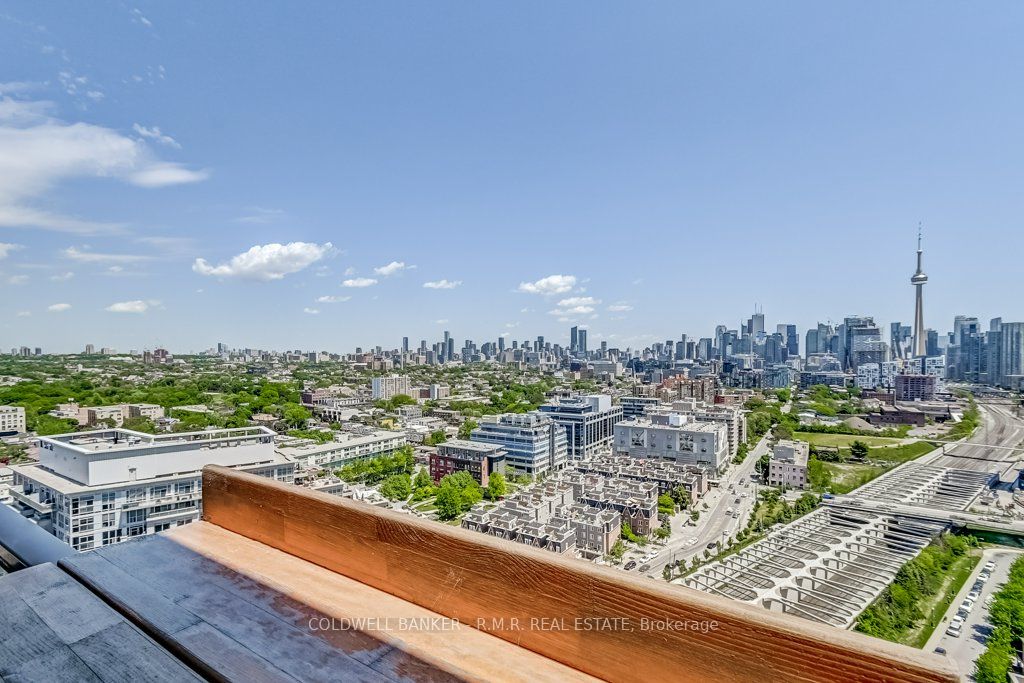 80 Western Battery Rd, #2406