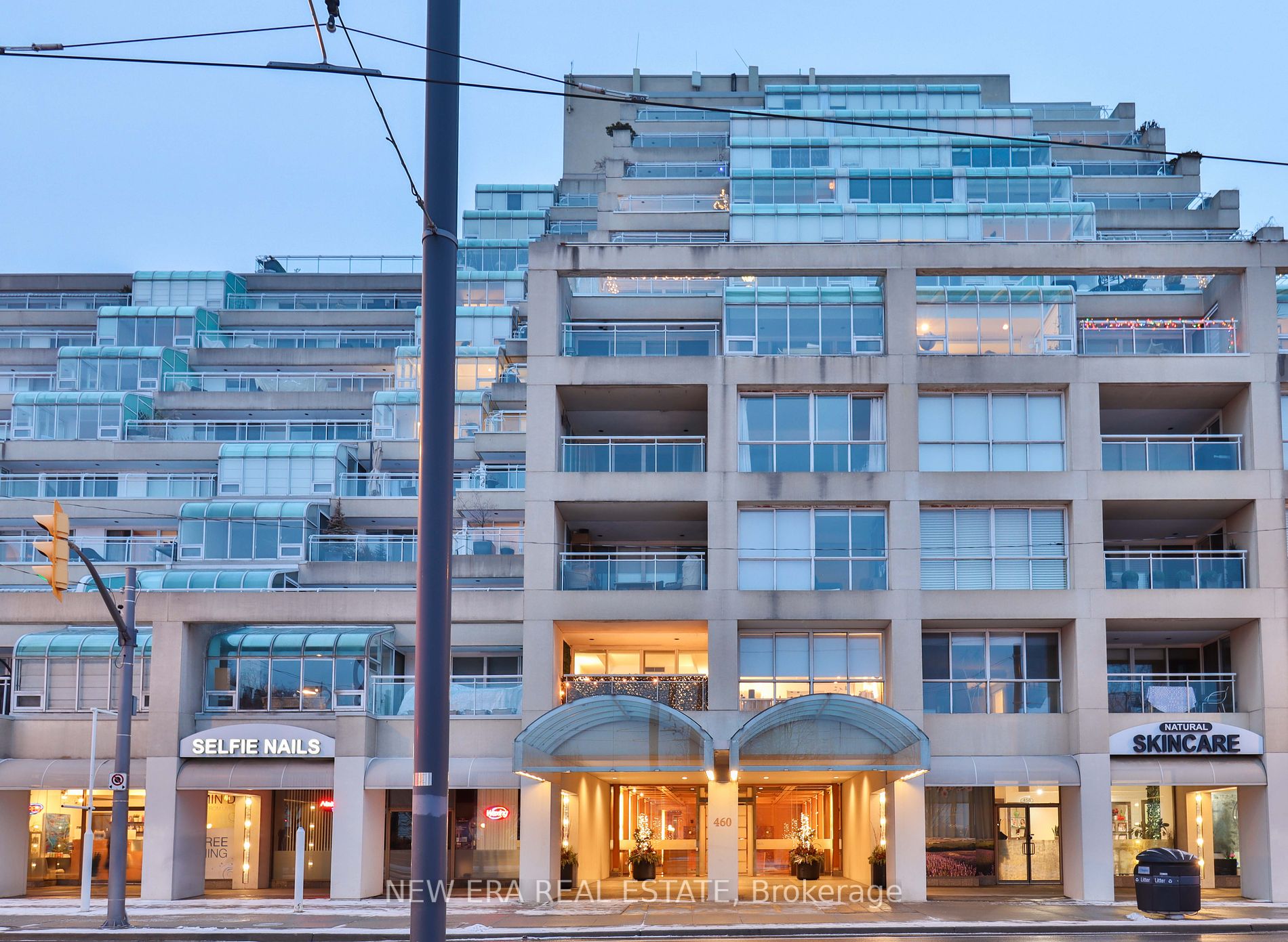 460 Queens Quay W, #404E