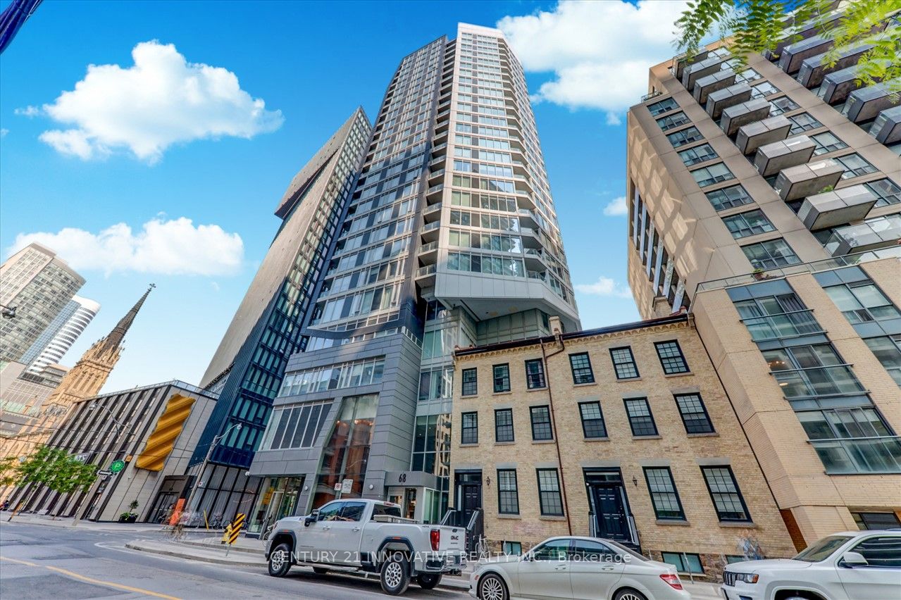 68 Shuter Street #605