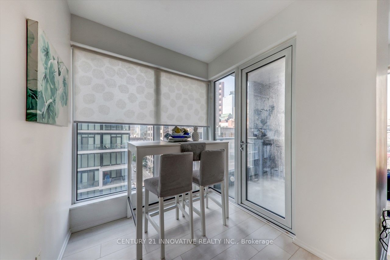 68 Shuter Street #605
