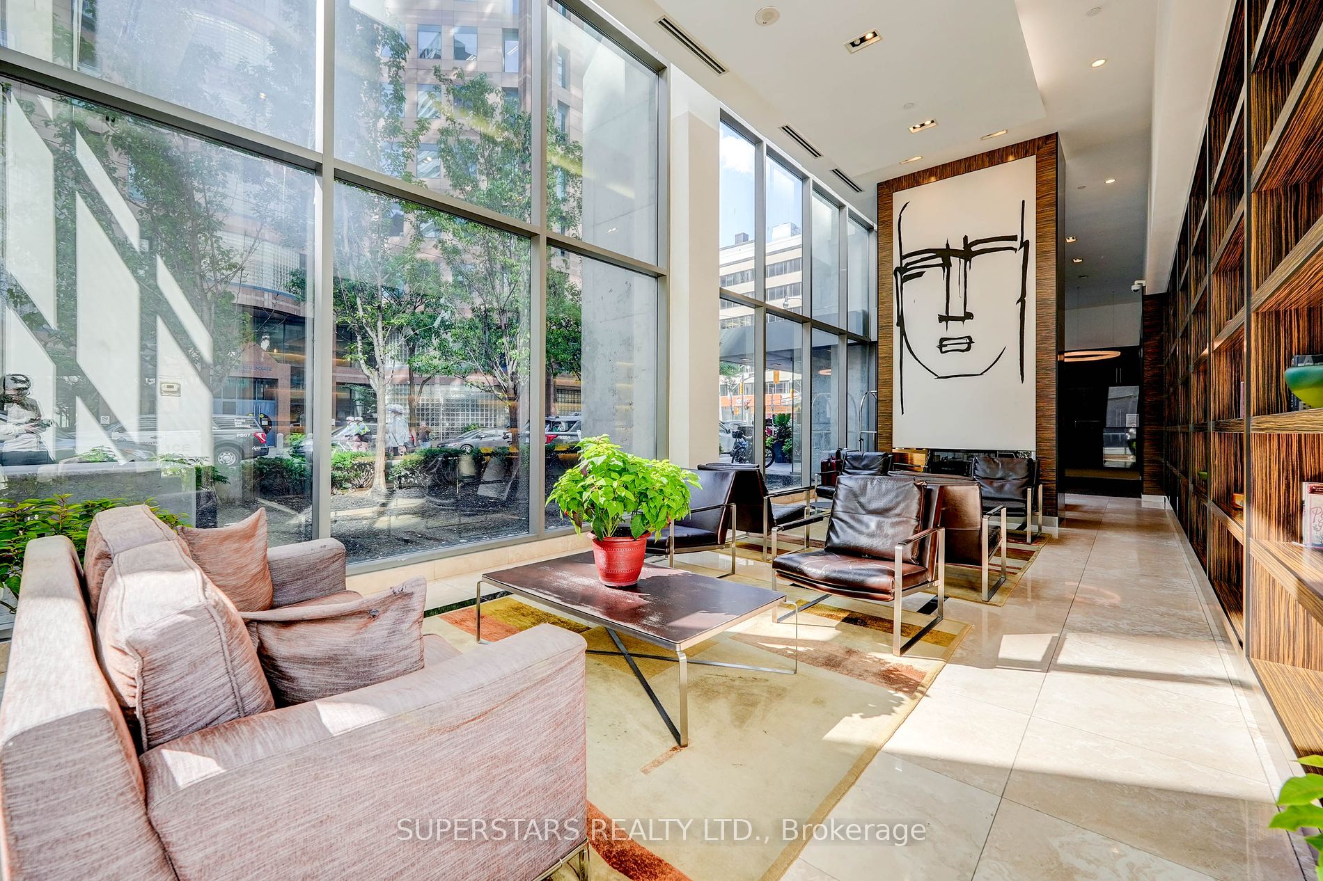 38 Grenville St, #3806