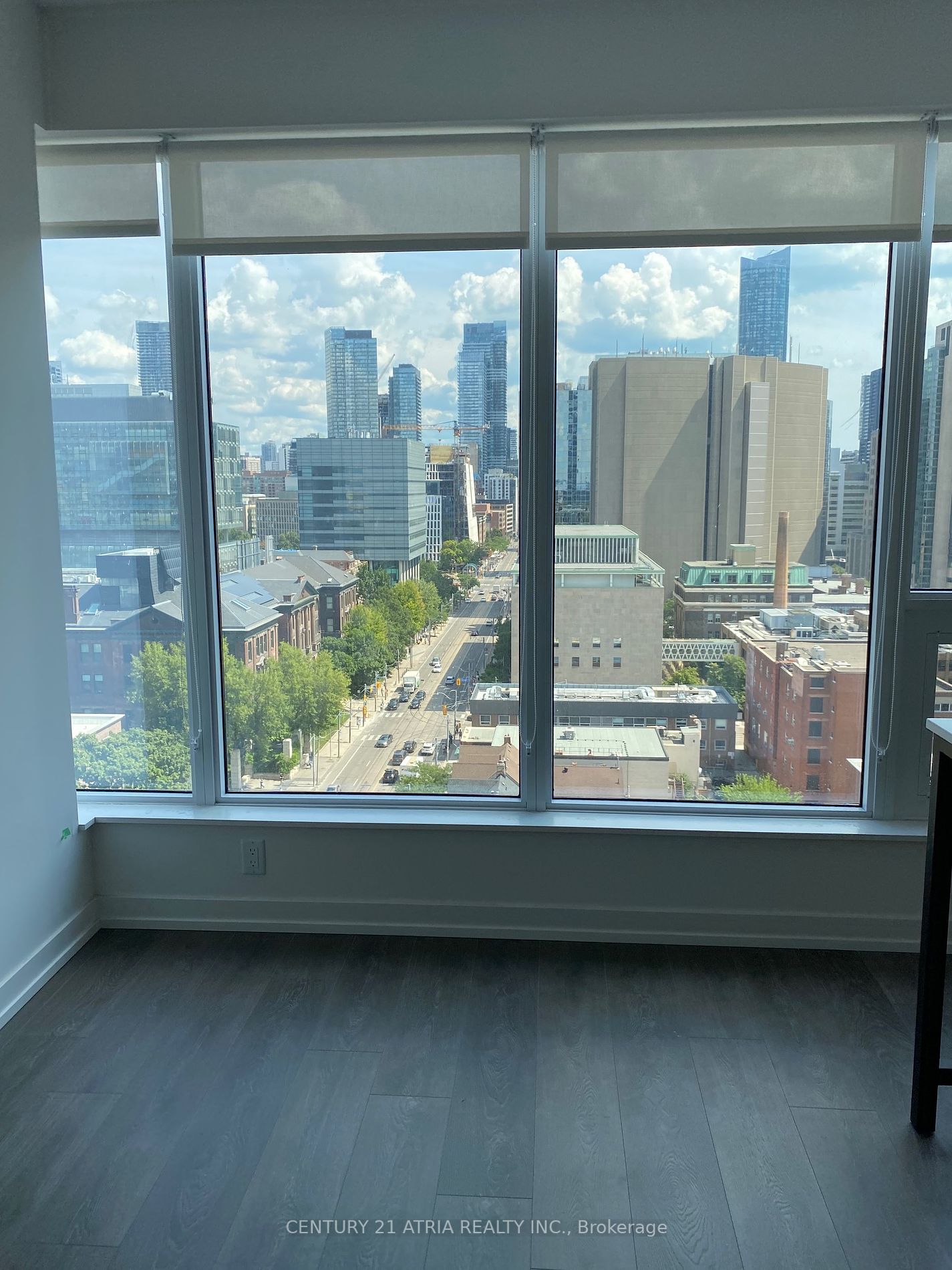 203 College St, #1307