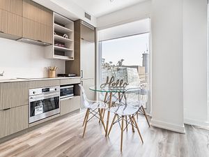 20 Edward St N, #1302