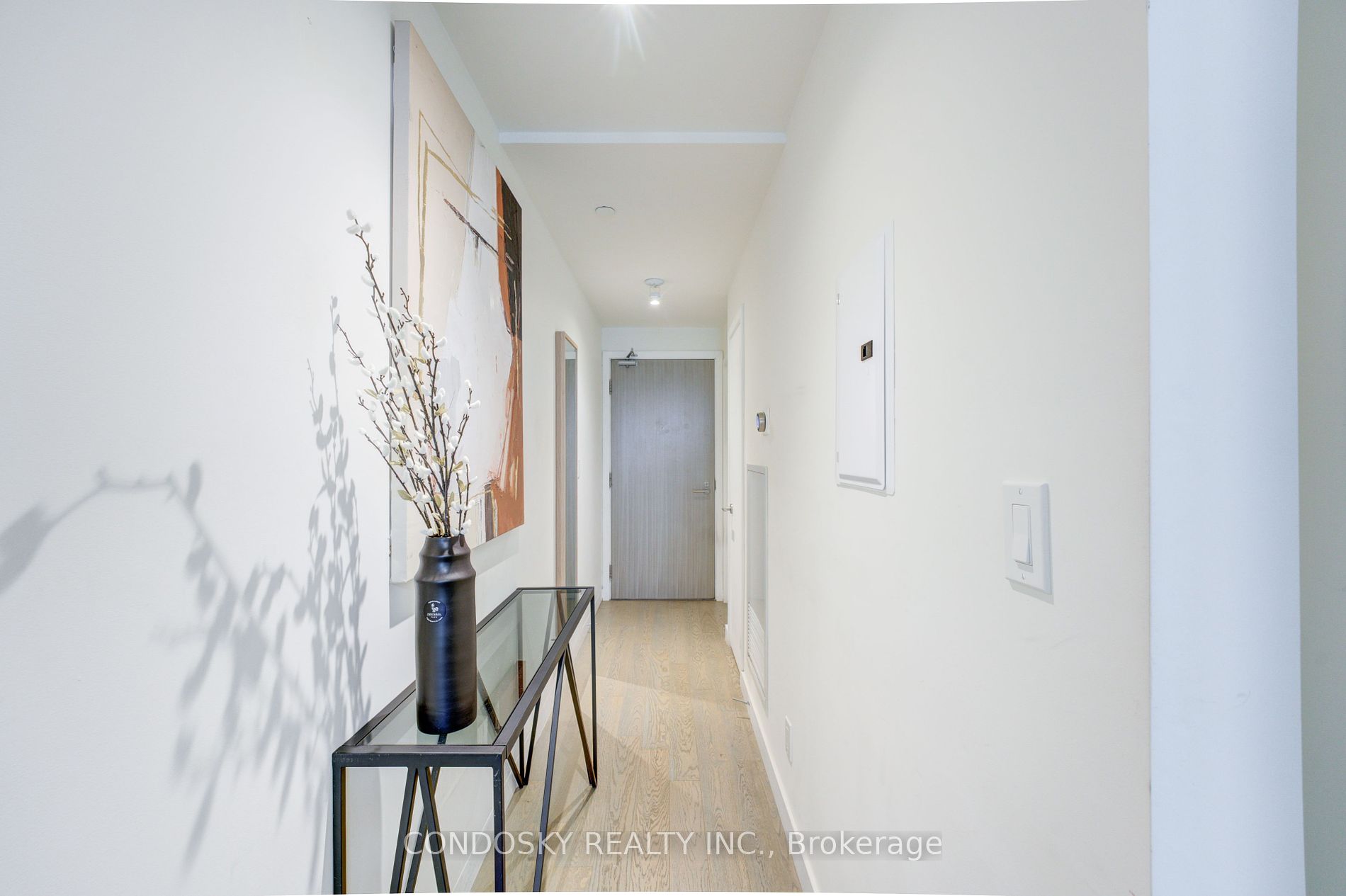 111 Bathurst St, #521
