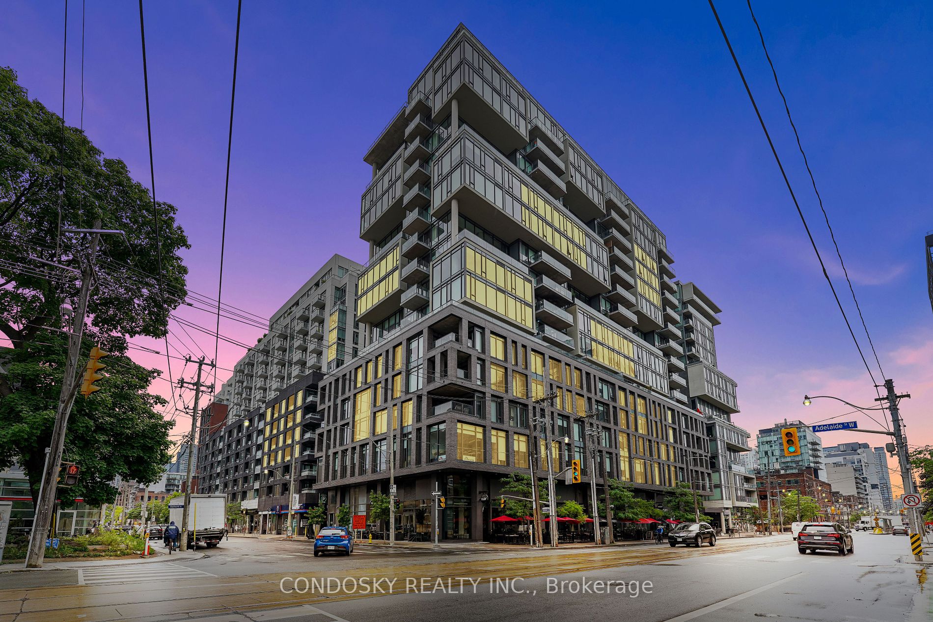 111 Bathurst St, #521