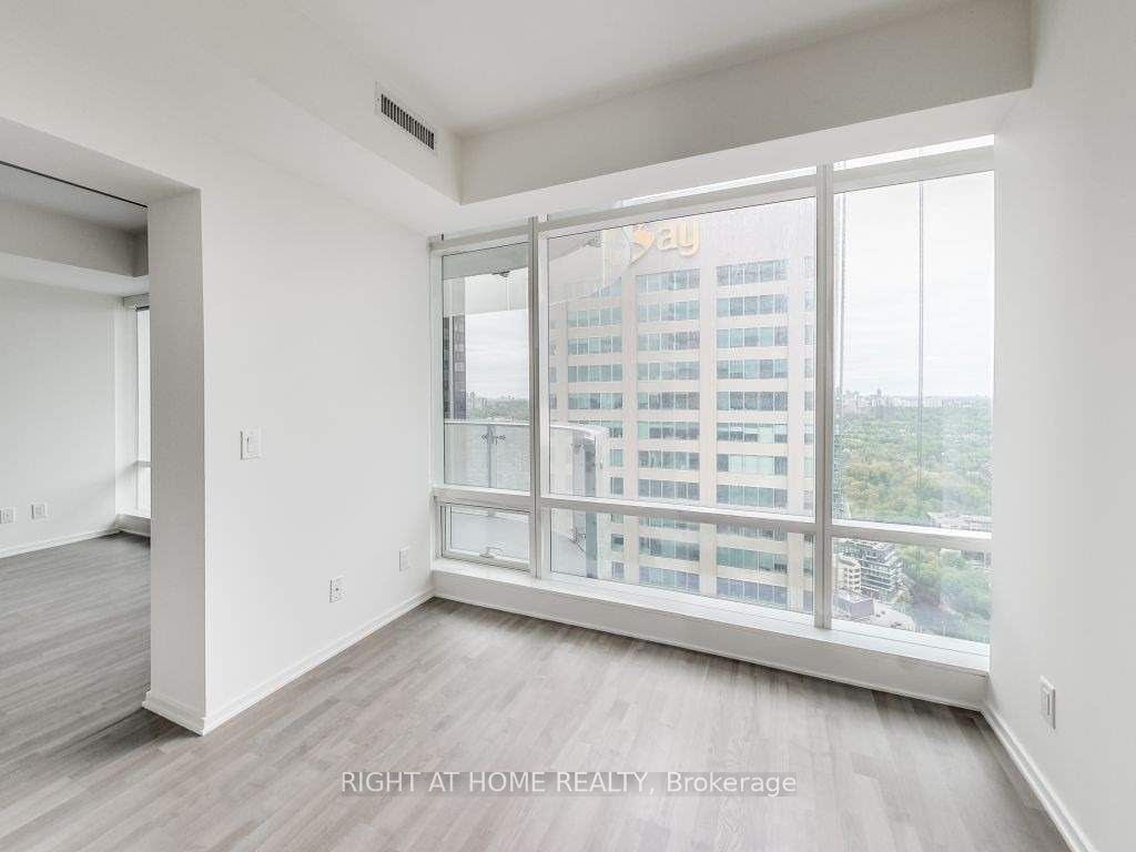 1 Bloor Street E, #3312