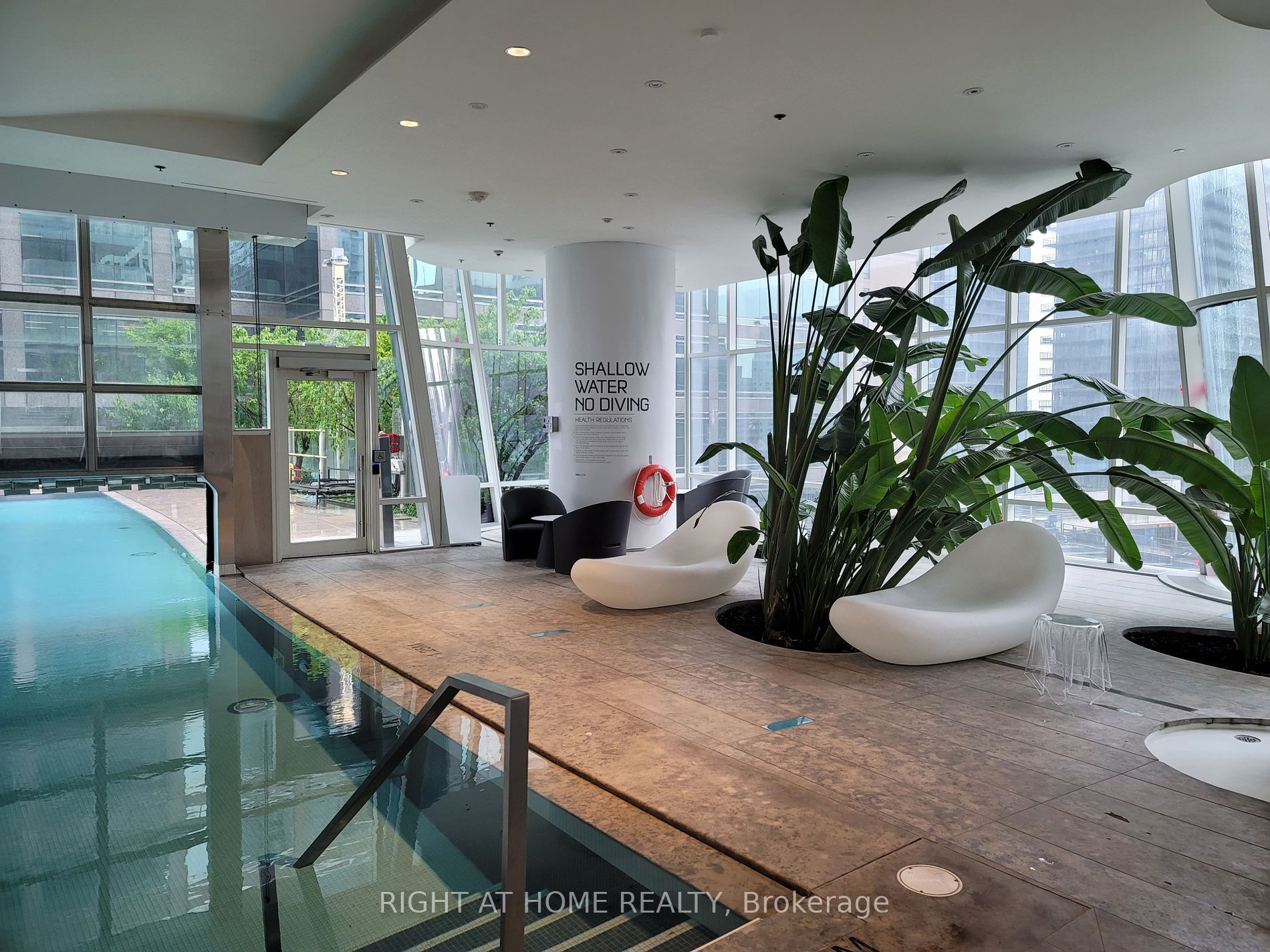 1 Bloor Street E, #3312