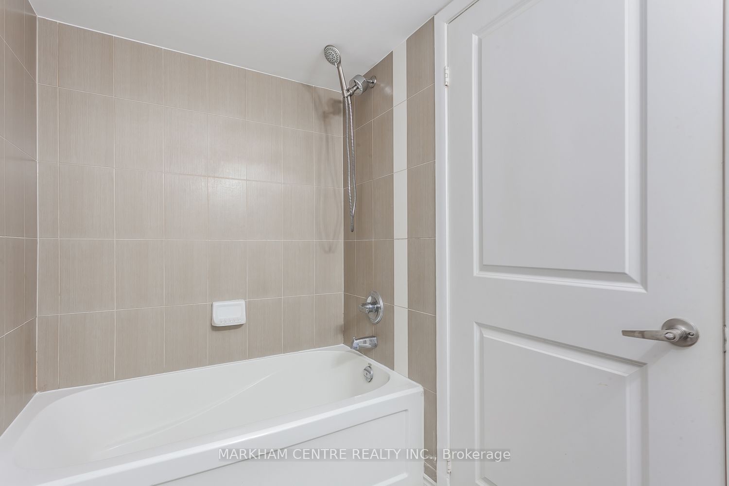 5793 Yonge Street, #216