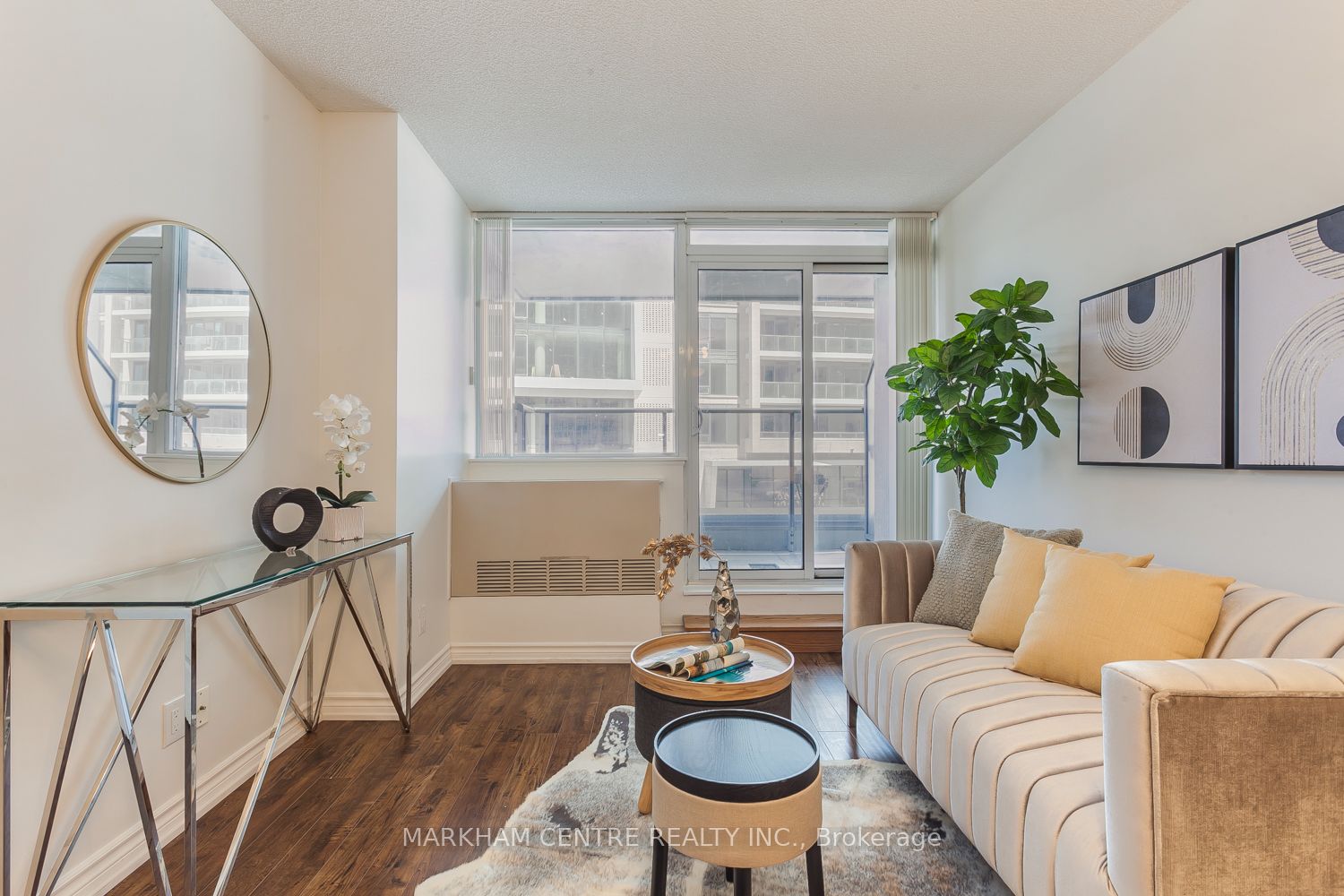 5793 Yonge Street, #216
