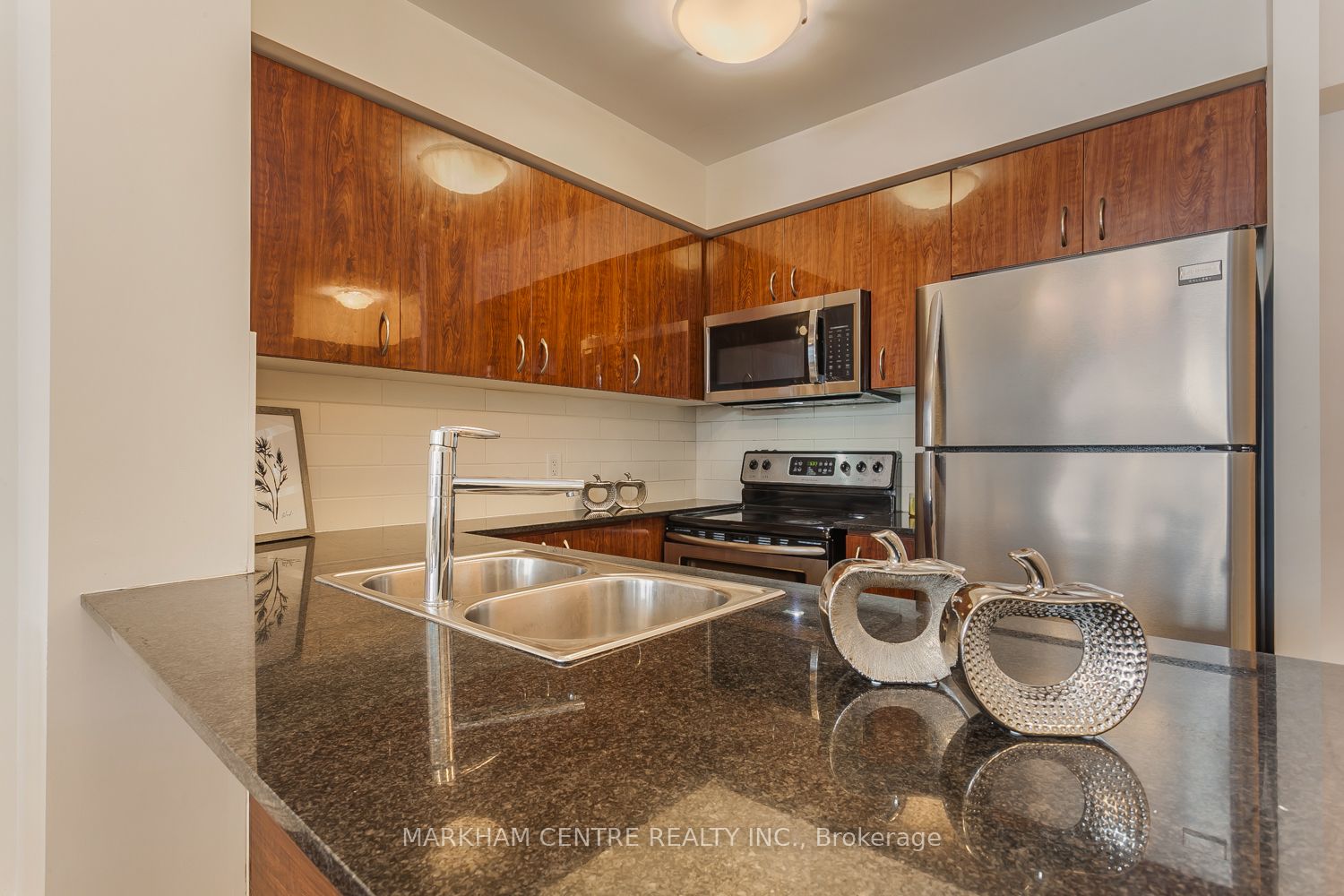 5793 Yonge Street, #216