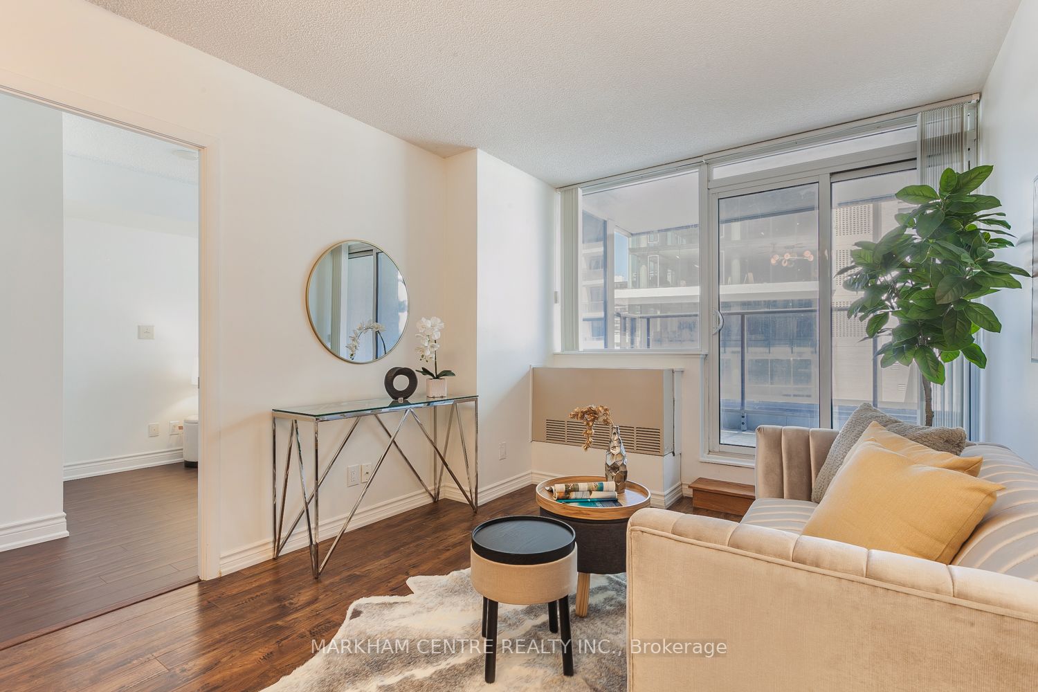 5793 Yonge Street, #216
