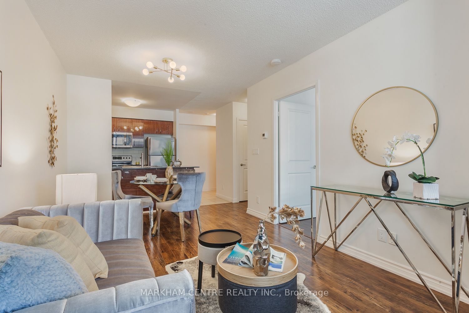 5793 Yonge Street, #216
