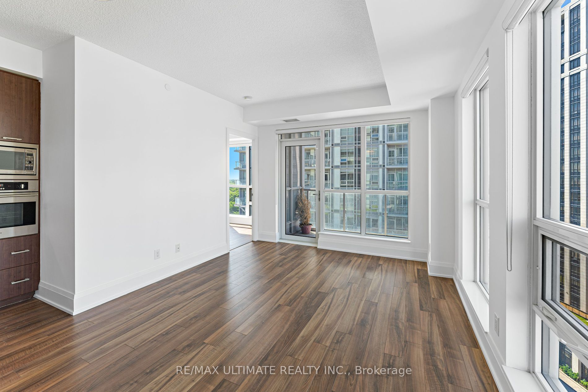 120 Harrison Garden Blvd, #1133