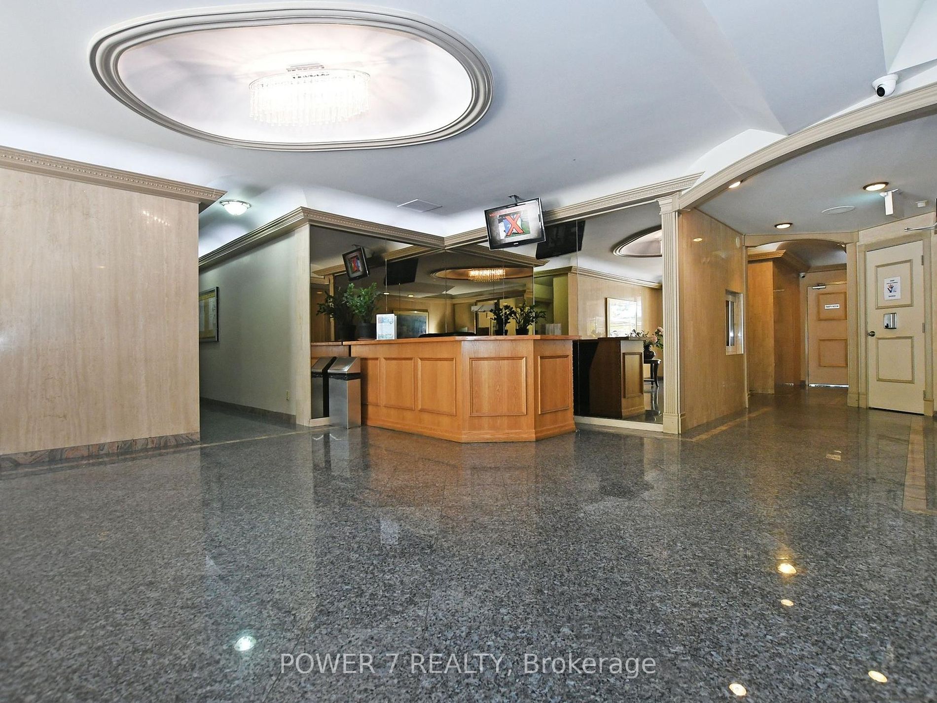 10 Tangreen Court, #407
