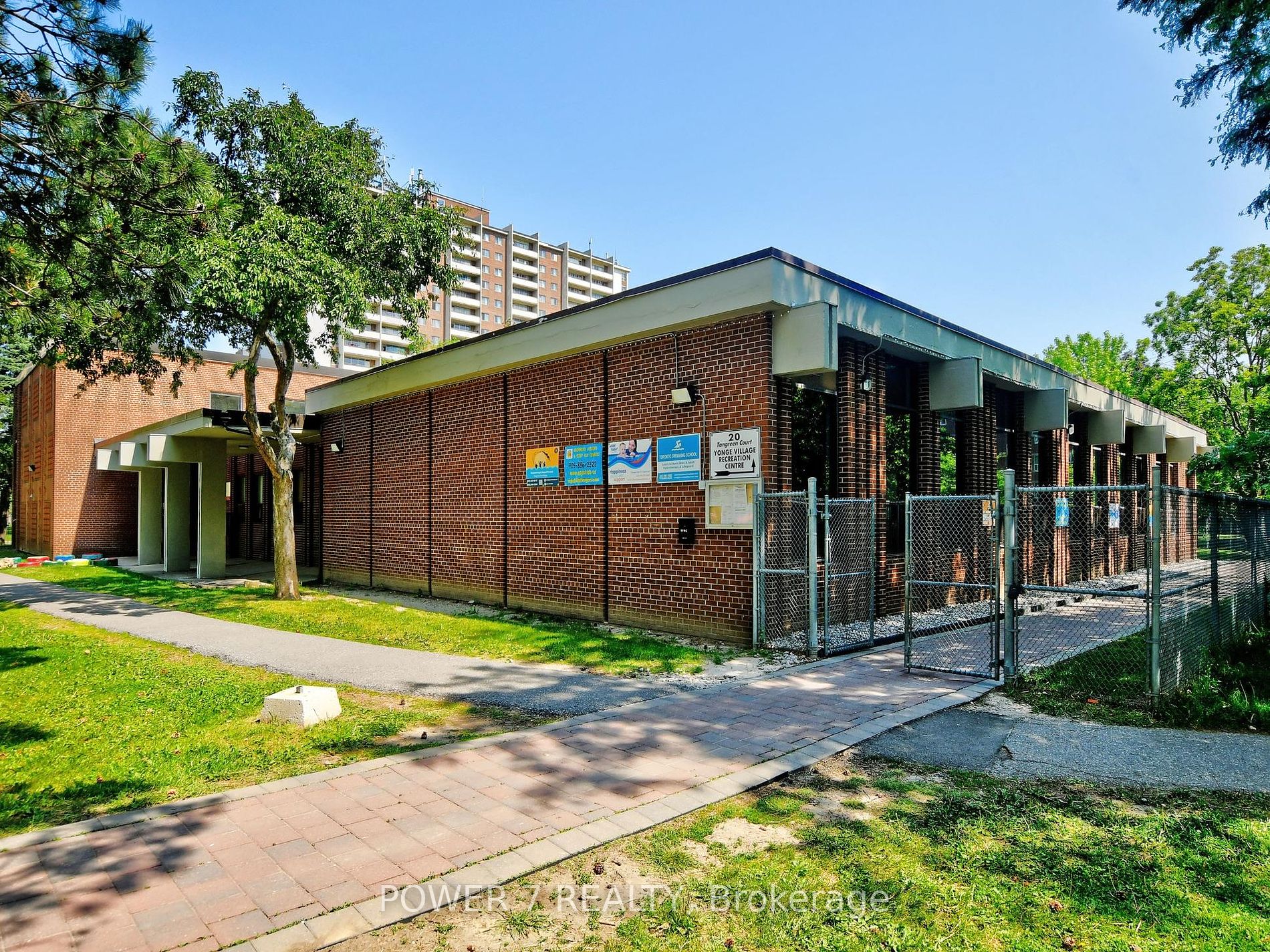 10 Tangreen Court, #407