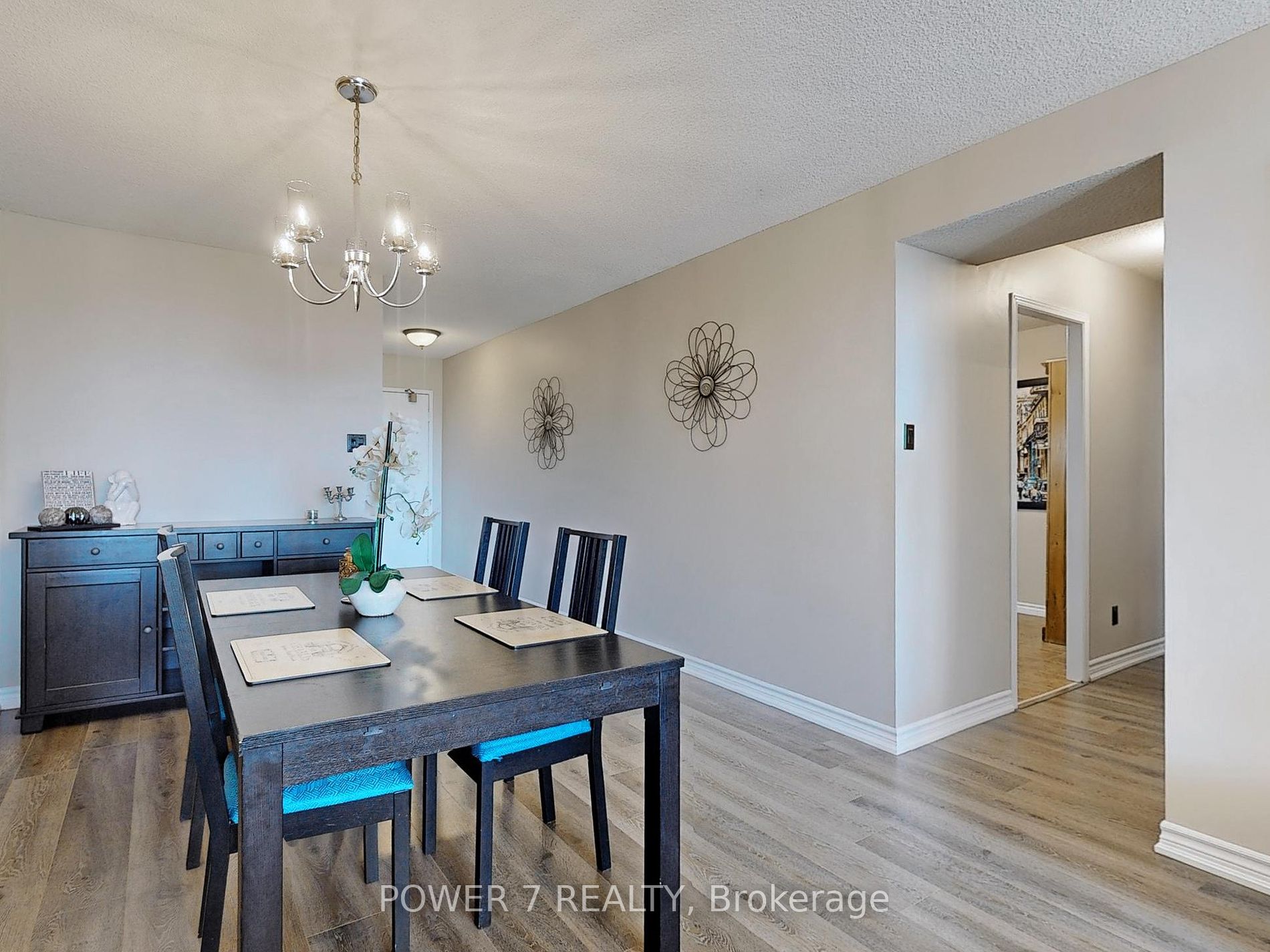 10 Tangreen Court, #407