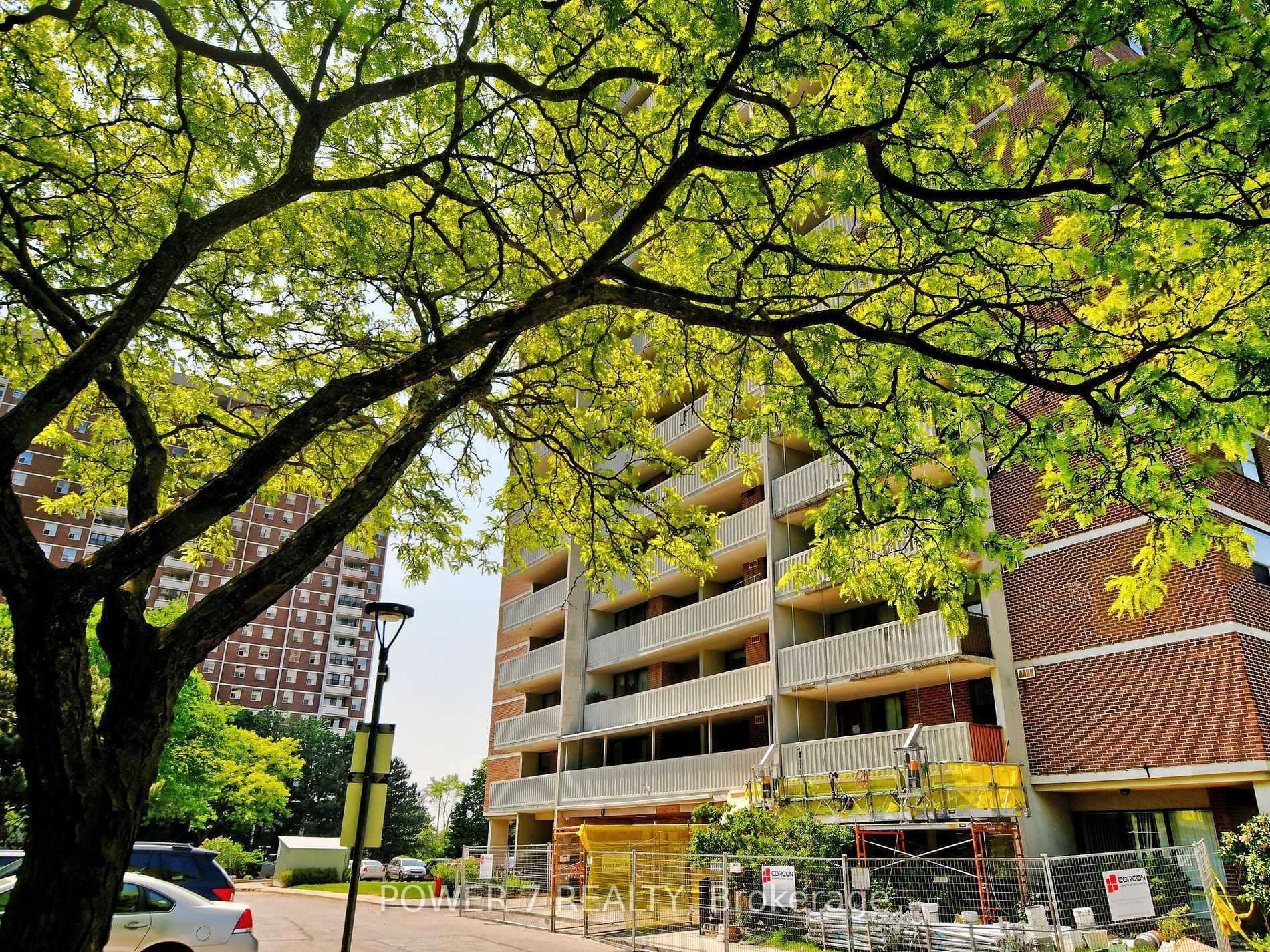 10 Tangreen Court, #407