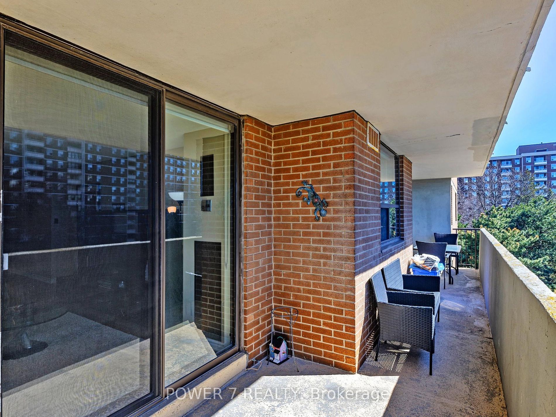 10 Tangreen Court, #407
