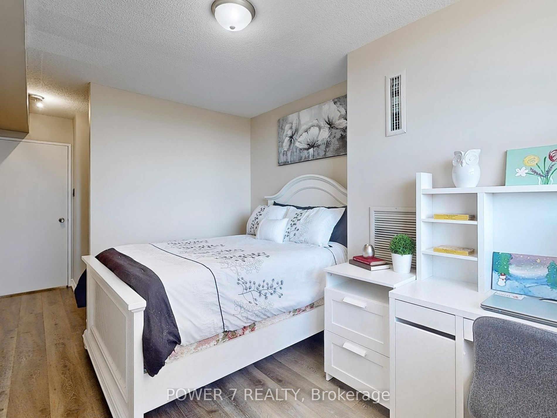 10 Tangreen Court, #407