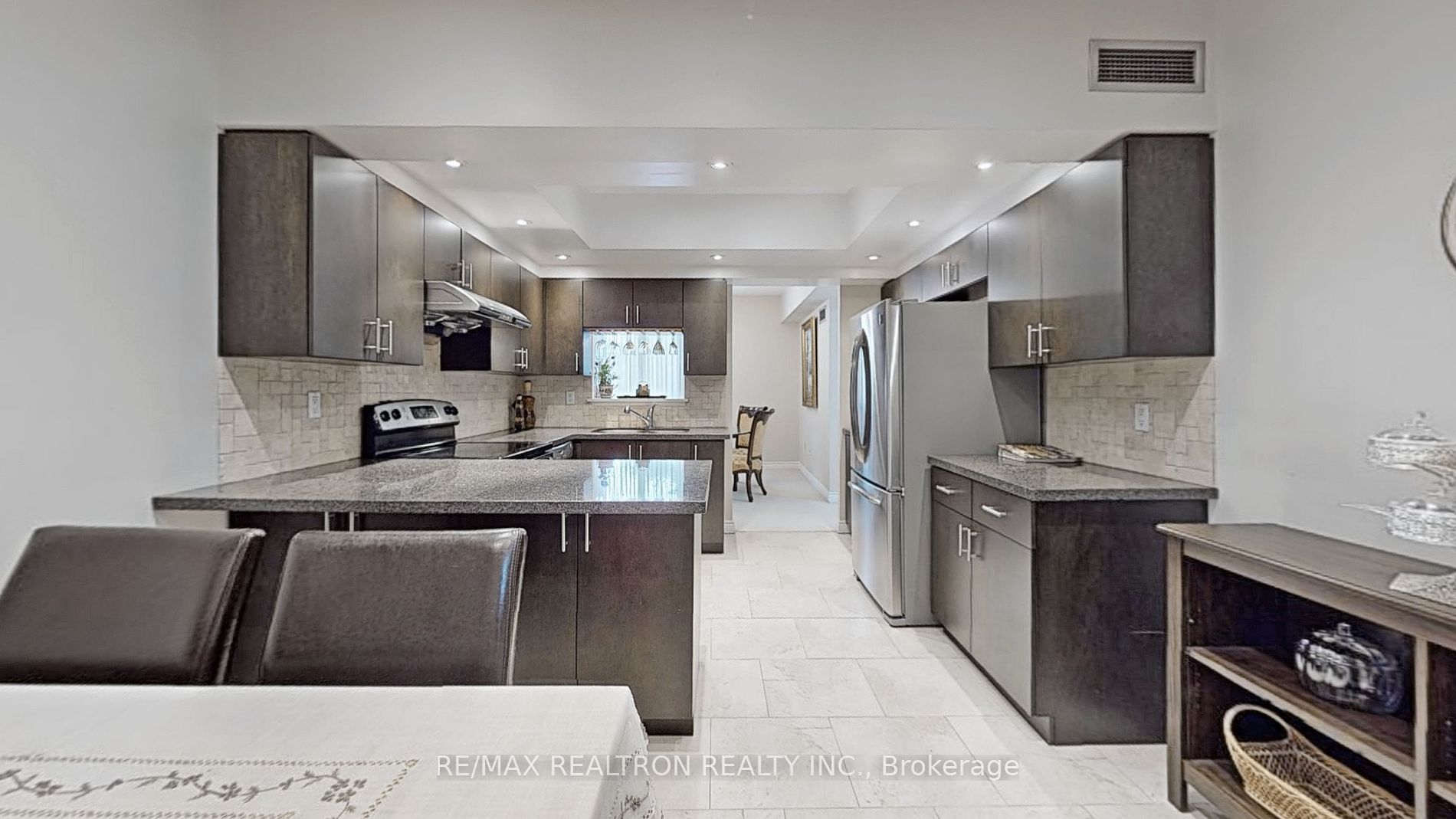 65 SPRING GARDEN Ave, #102