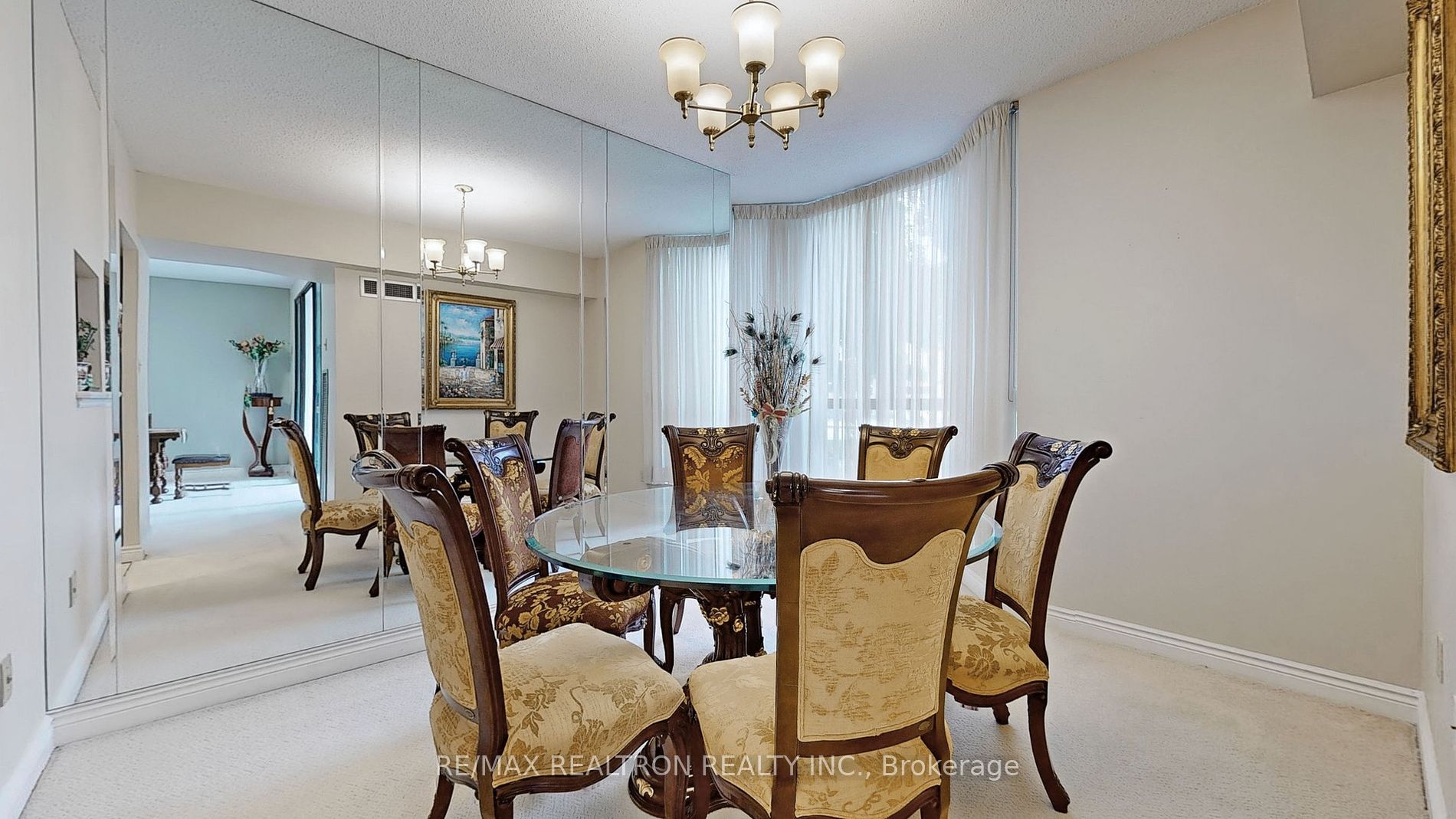 65 SPRING GARDEN Ave, #102